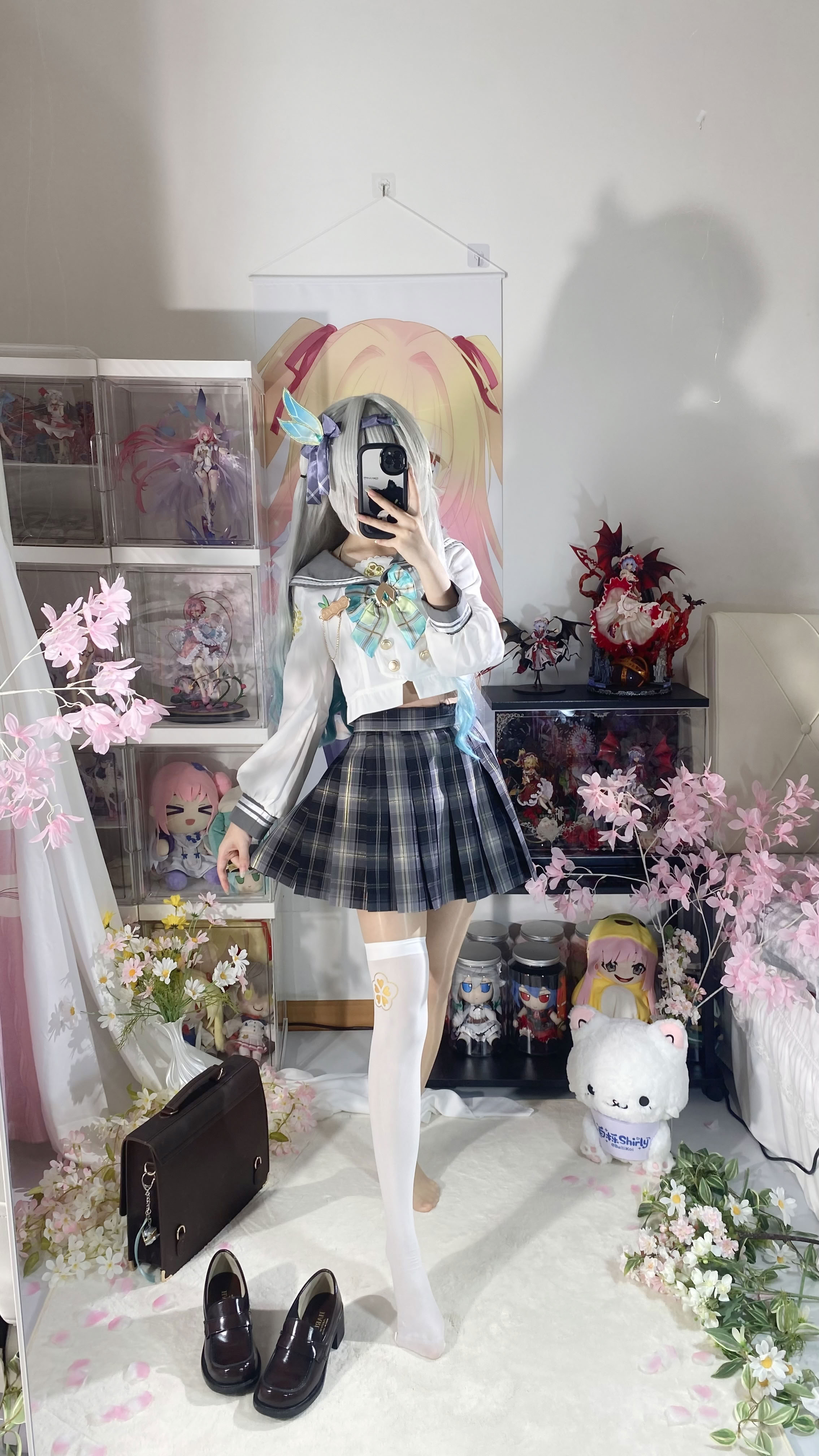 White Oak Shirly - Quà lưu niệm mùa xuân đom đóm (Honkai: Star Dome Railway)