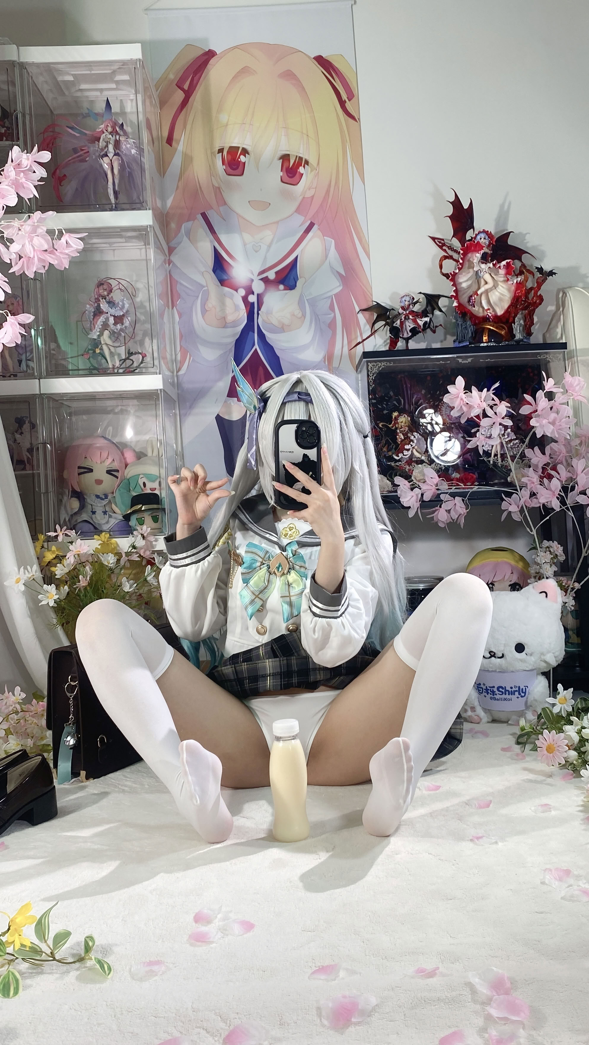 White Oak Shirly - Quà lưu niệm mùa xuân đom đóm (Honkai: Star Dome Railway)