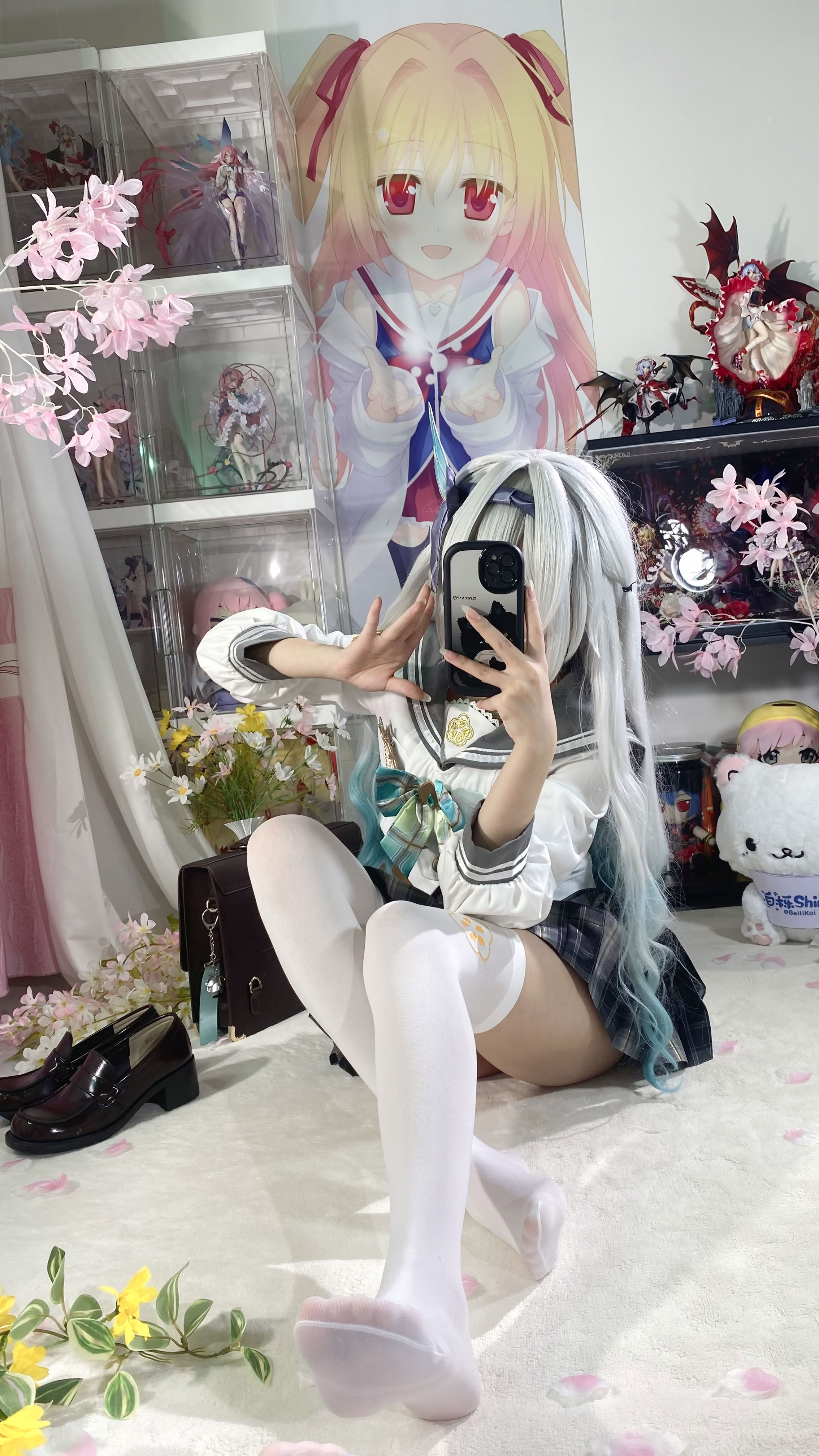 White Oak Shirly - Quà lưu niệm mùa xuân đom đóm (Honkai: Star Dome Railway)