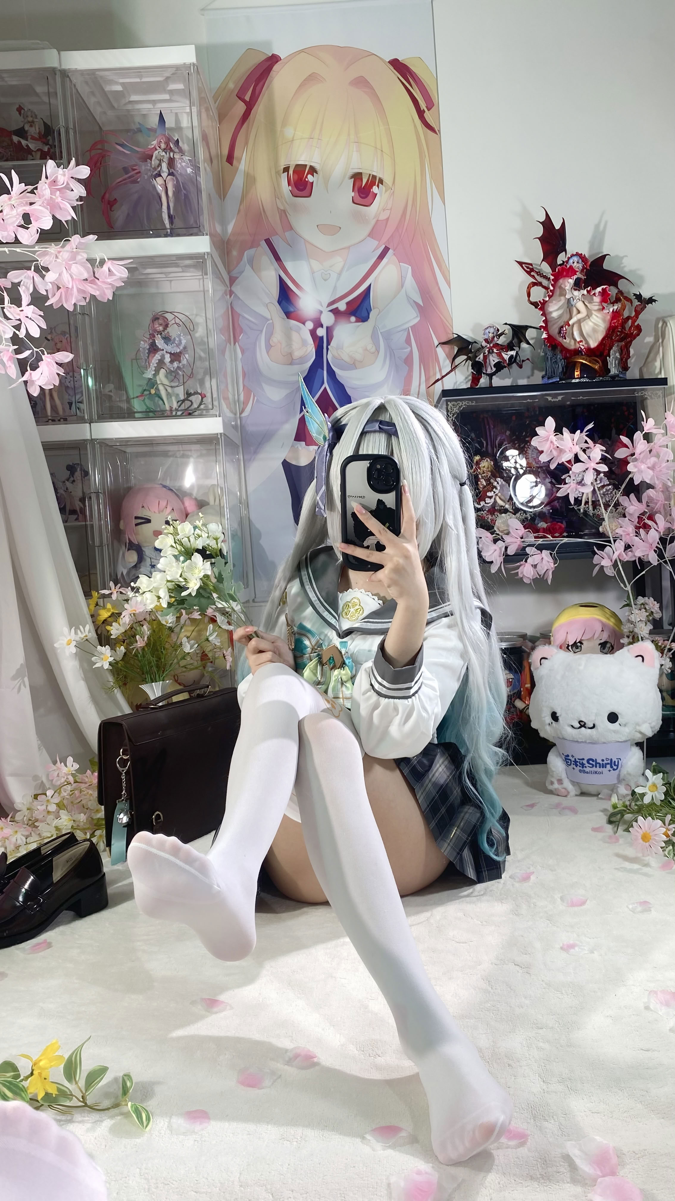 White Oak Shirly - Quà lưu niệm mùa xuân đom đóm (Honkai: Star Dome Railway)