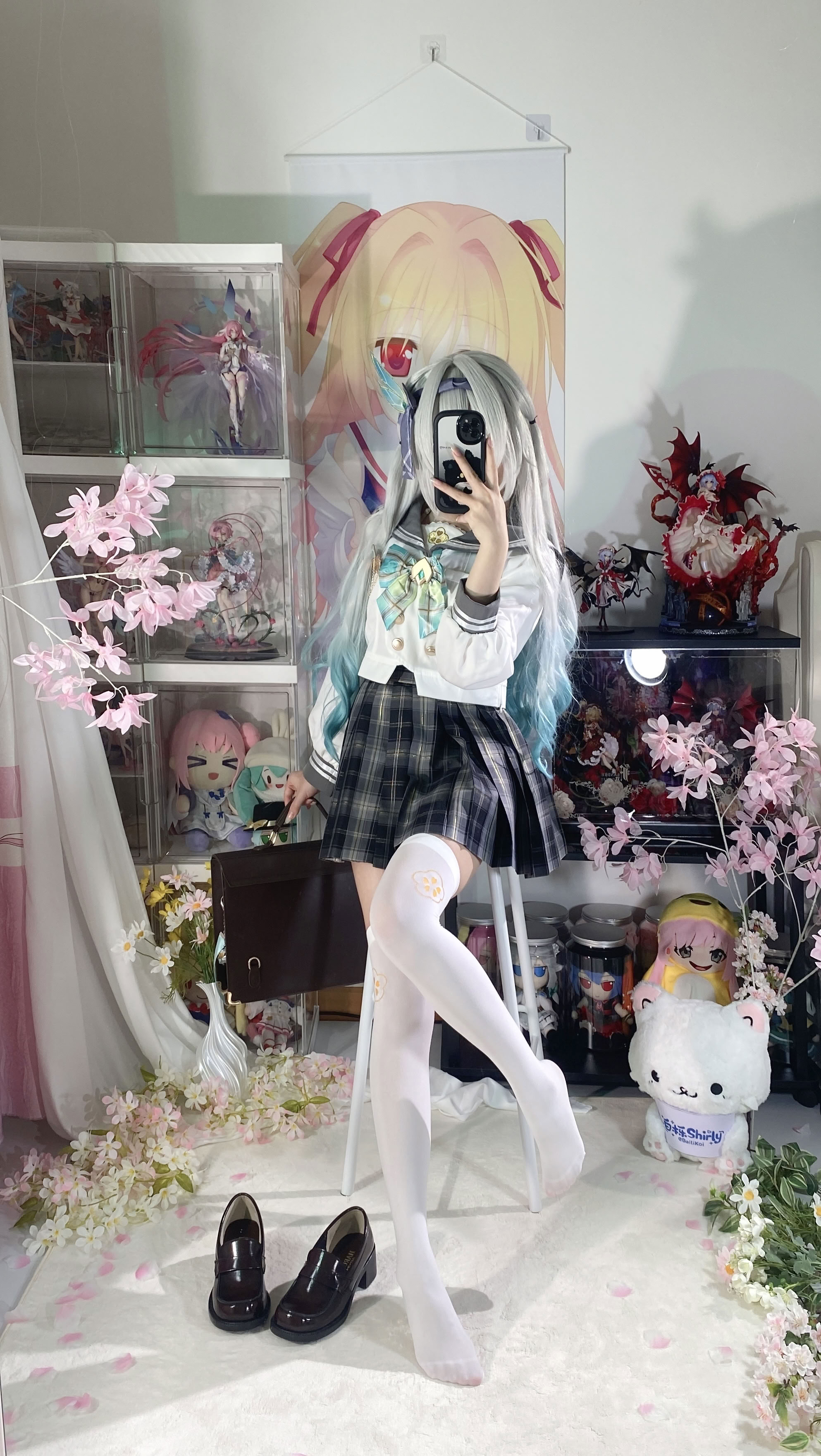 White Oak Shirly - Quà lưu niệm mùa xuân đom đóm (Honkai: Star Dome Railway)