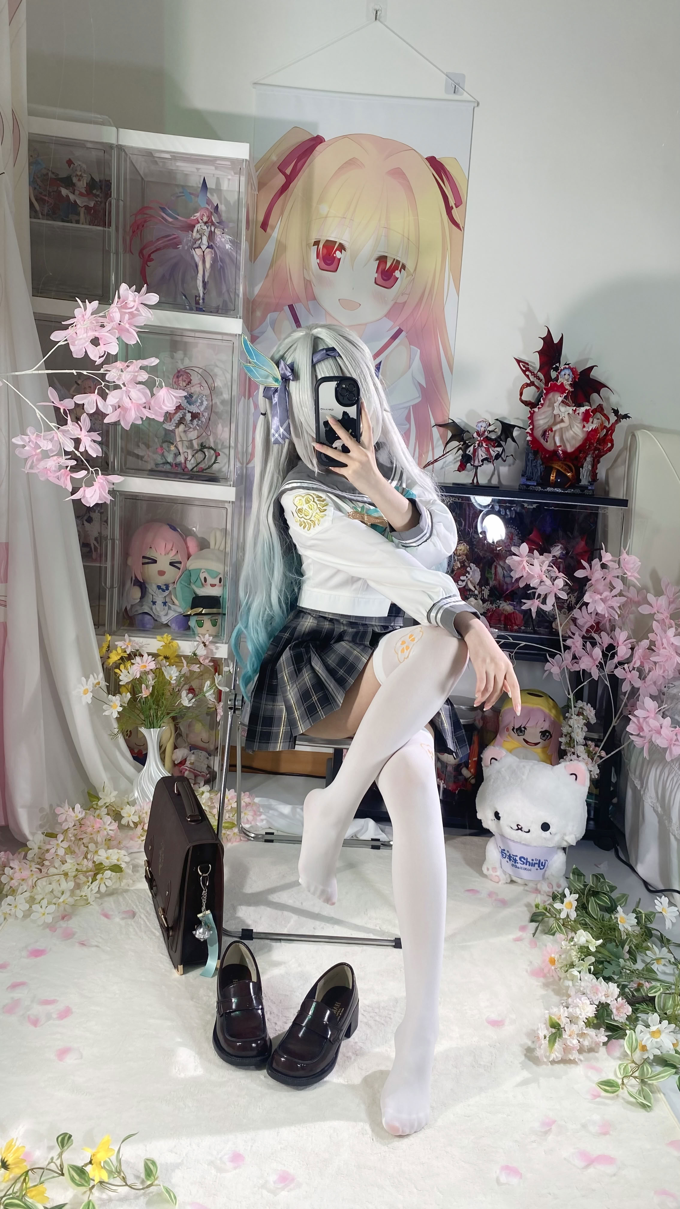 White Oak Shirly - Quà lưu niệm mùa xuân đom đóm (Honkai: Star Dome Railway)