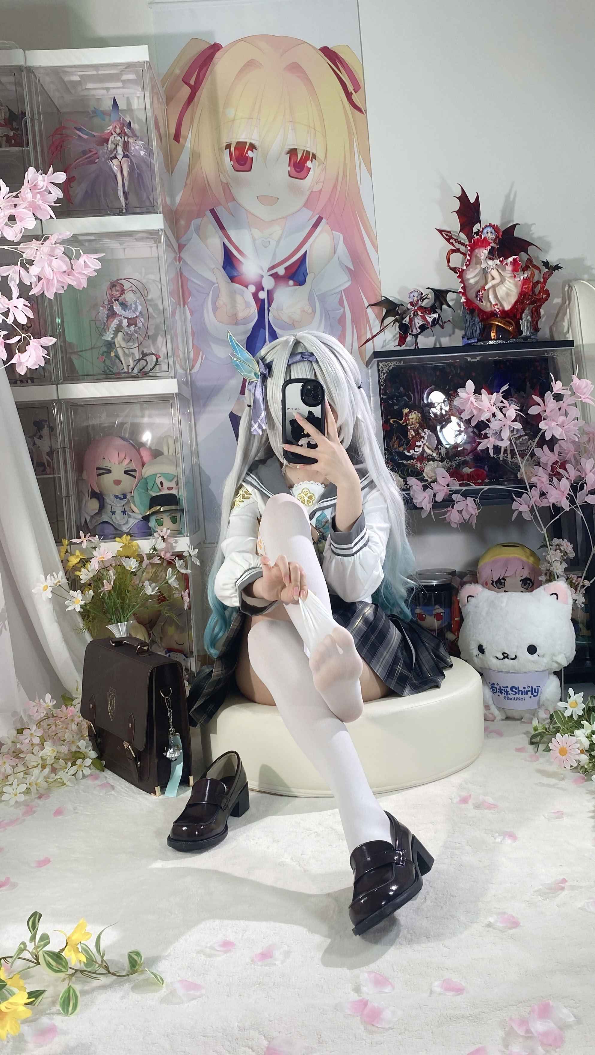 White Oak Shirly - Quà lưu niệm mùa xuân đom đóm (Honkai: Star Dome Railway)
