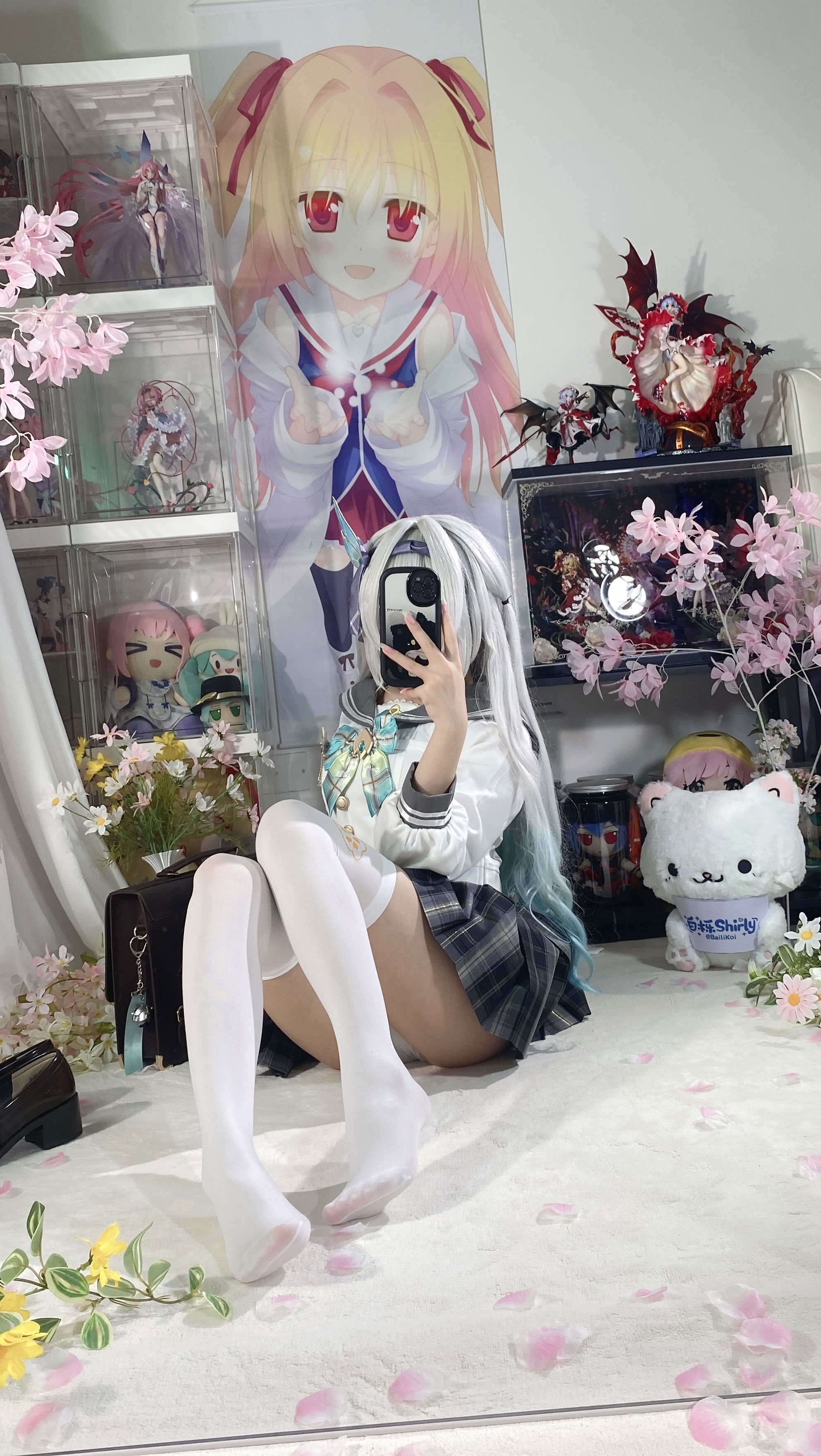 White Oak Shirly - Quà lưu niệm mùa xuân đom đóm (Honkai: Star Dome Railway)