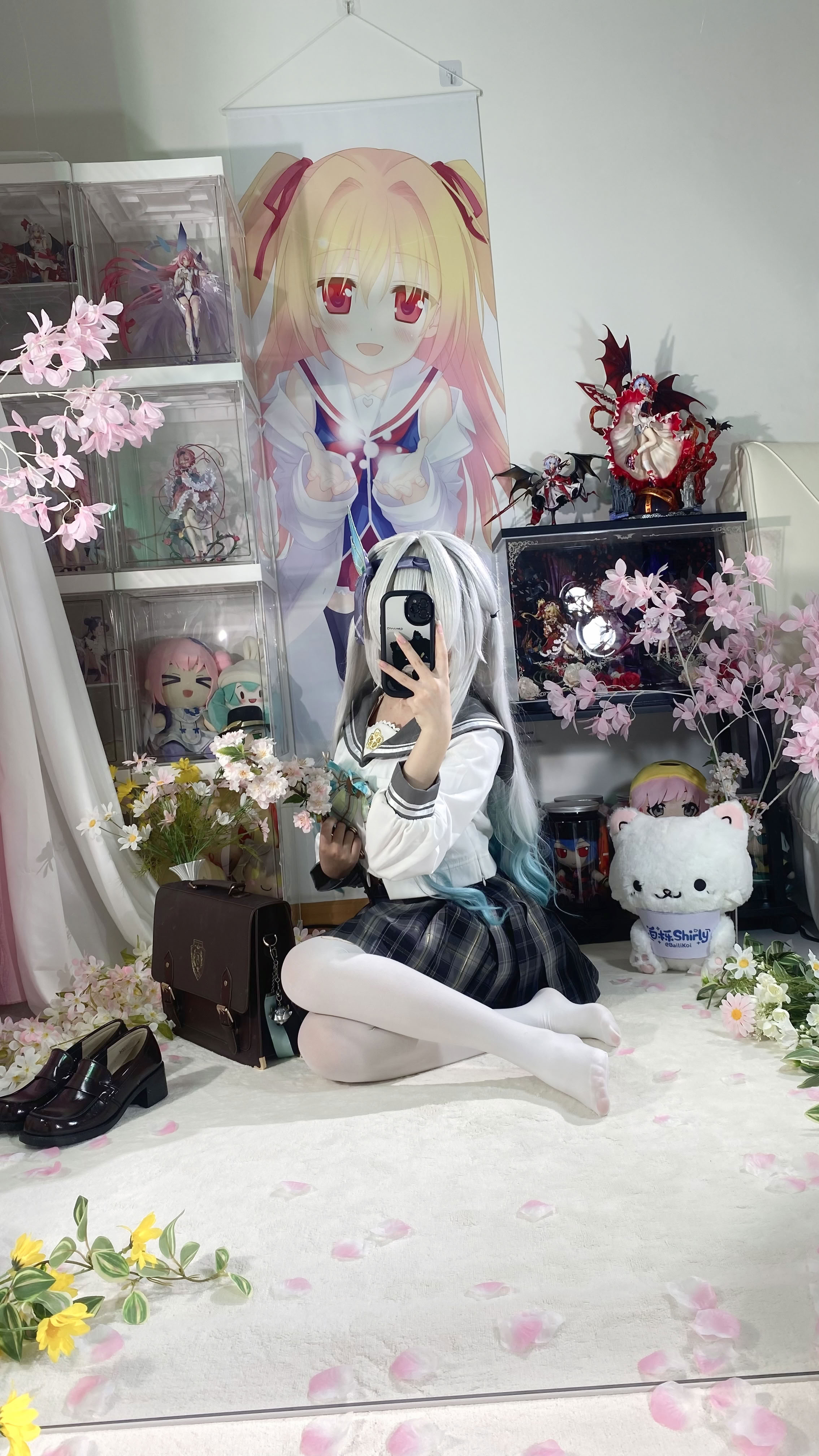 White Oak Shirly - Quà lưu niệm mùa xuân đom đóm (Honkai: Star Dome Railway)