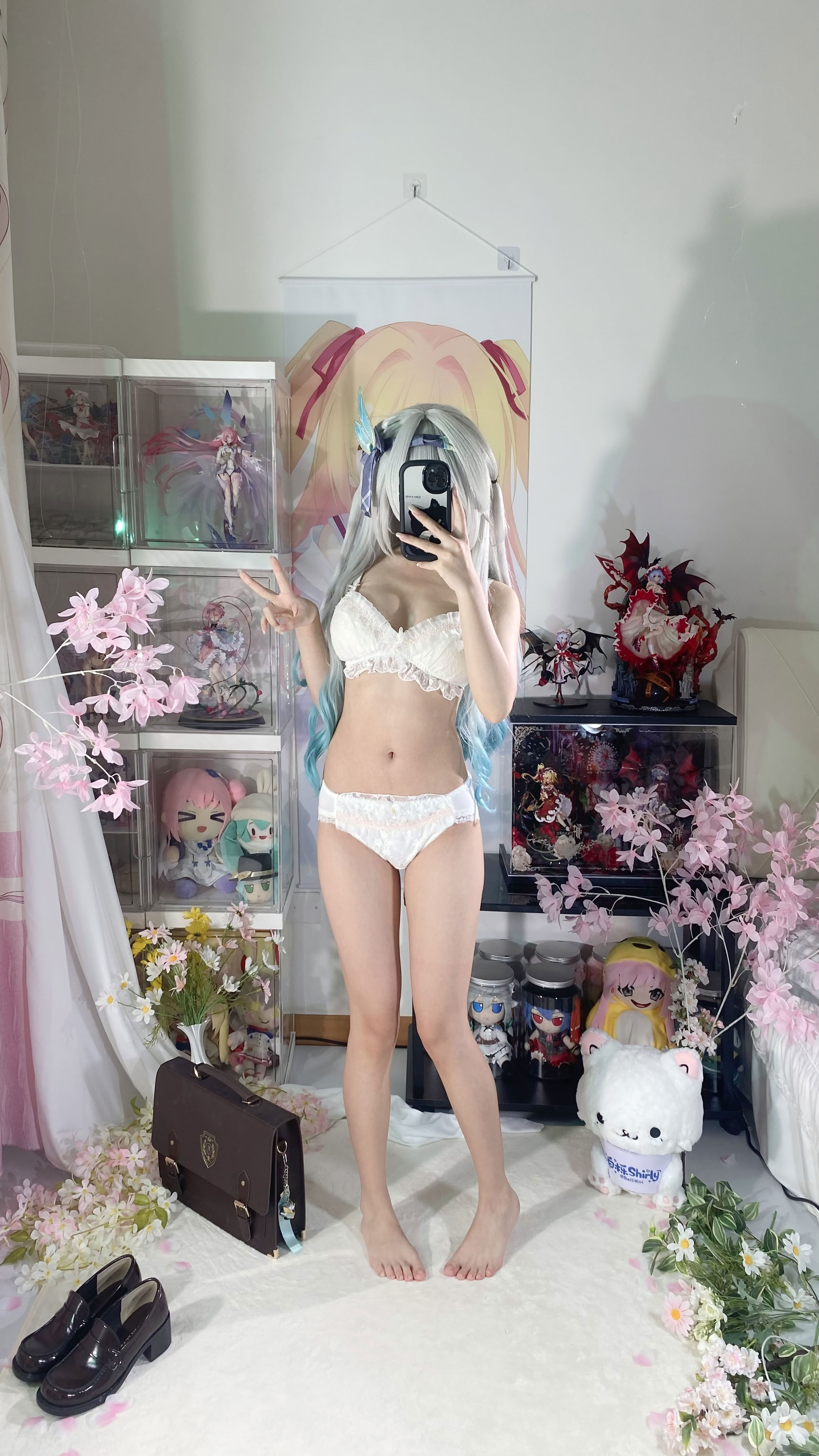 White Oak Shirly - Quà lưu niệm mùa xuân đom đóm (Honkai: Star Dome Railway)