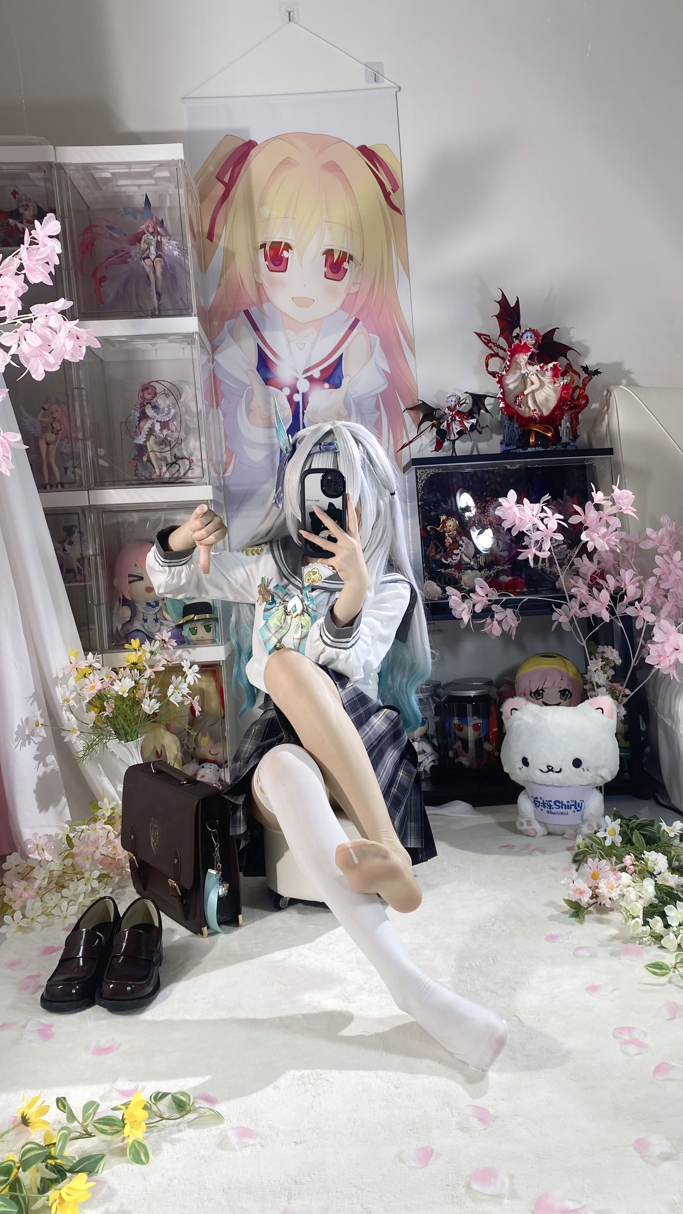 White Oak Shirly - Quà lưu niệm mùa xuân đom đóm (Honkai: Star Dome Railway)