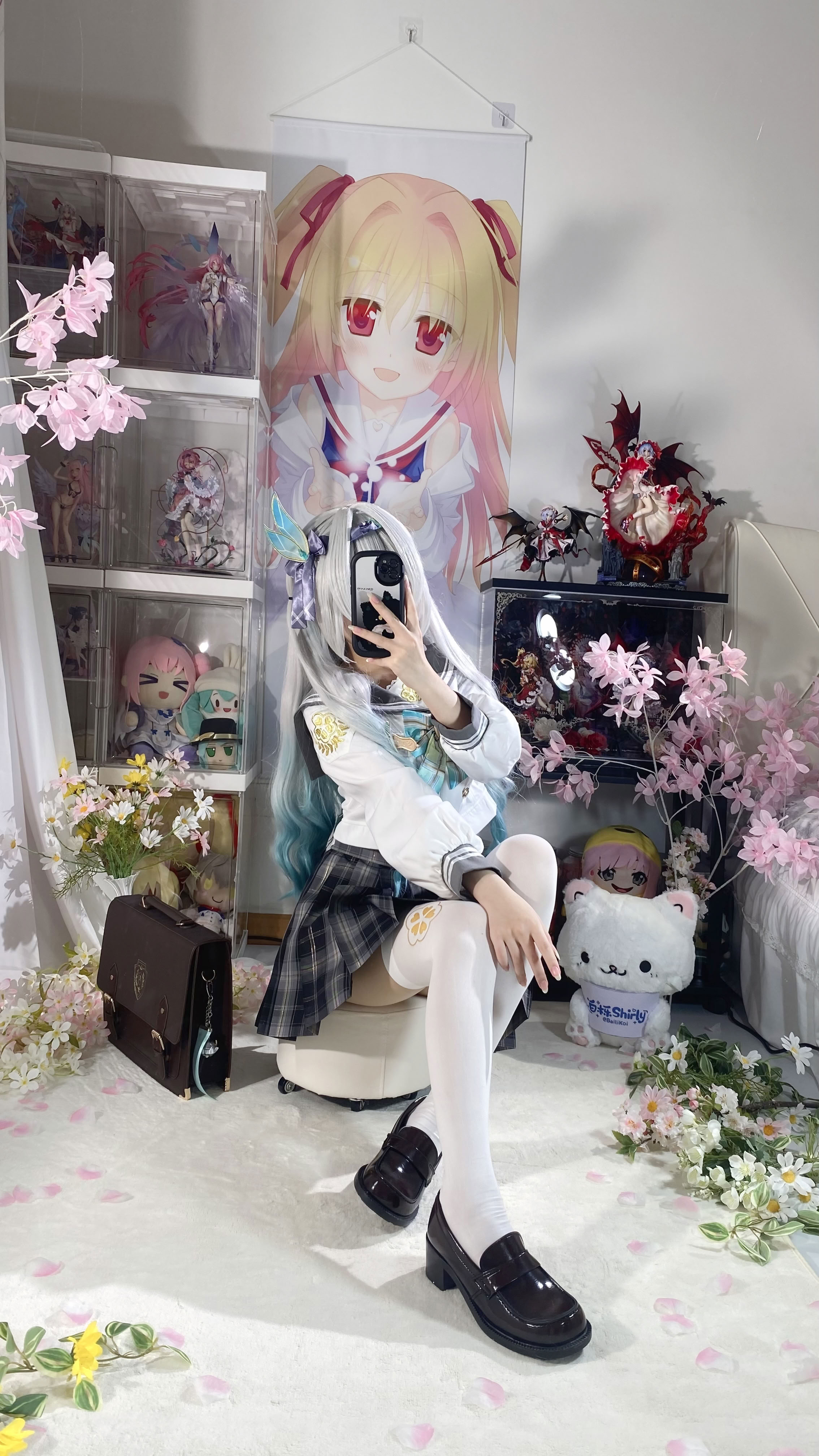 White Oak Shirly - Quà lưu niệm mùa xuân đom đóm (Honkai: Star Dome Railway)