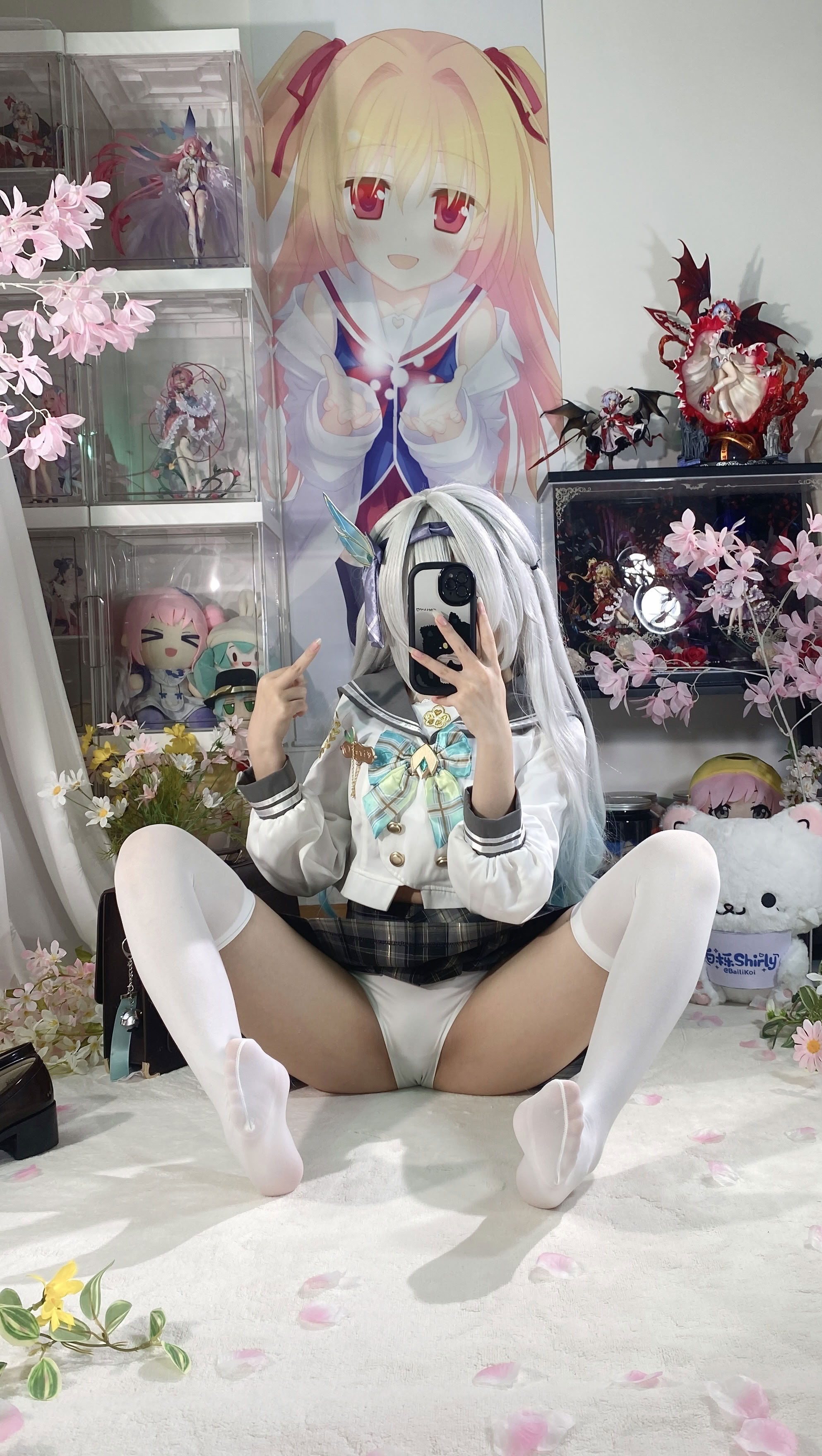 White Oak Shirly - Quà lưu niệm mùa xuân đom đóm (Honkai: Star Dome Railway)