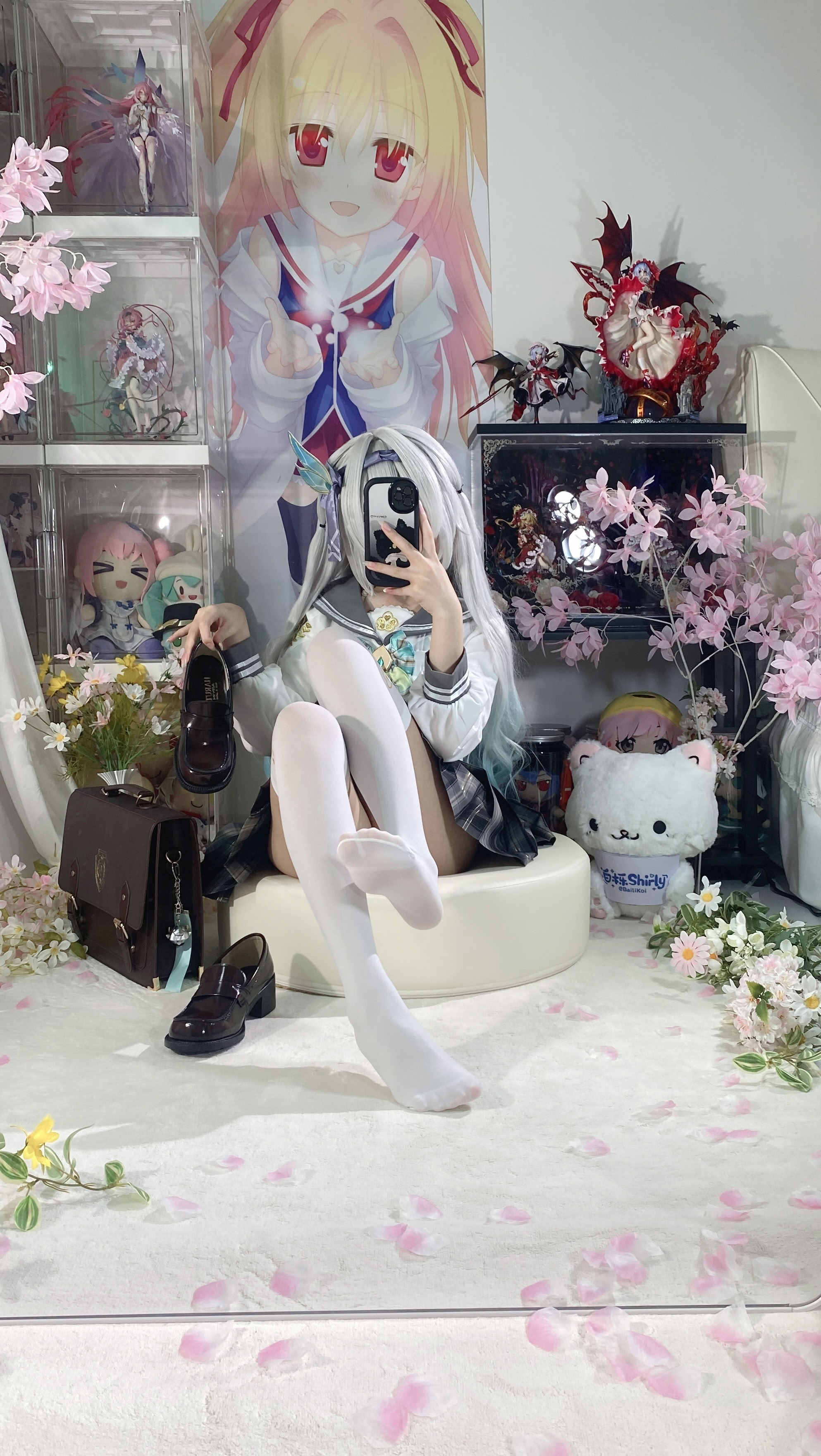 White Oak Shirly - Quà lưu niệm mùa xuân đom đóm (Honkai: Star Dome Railway)