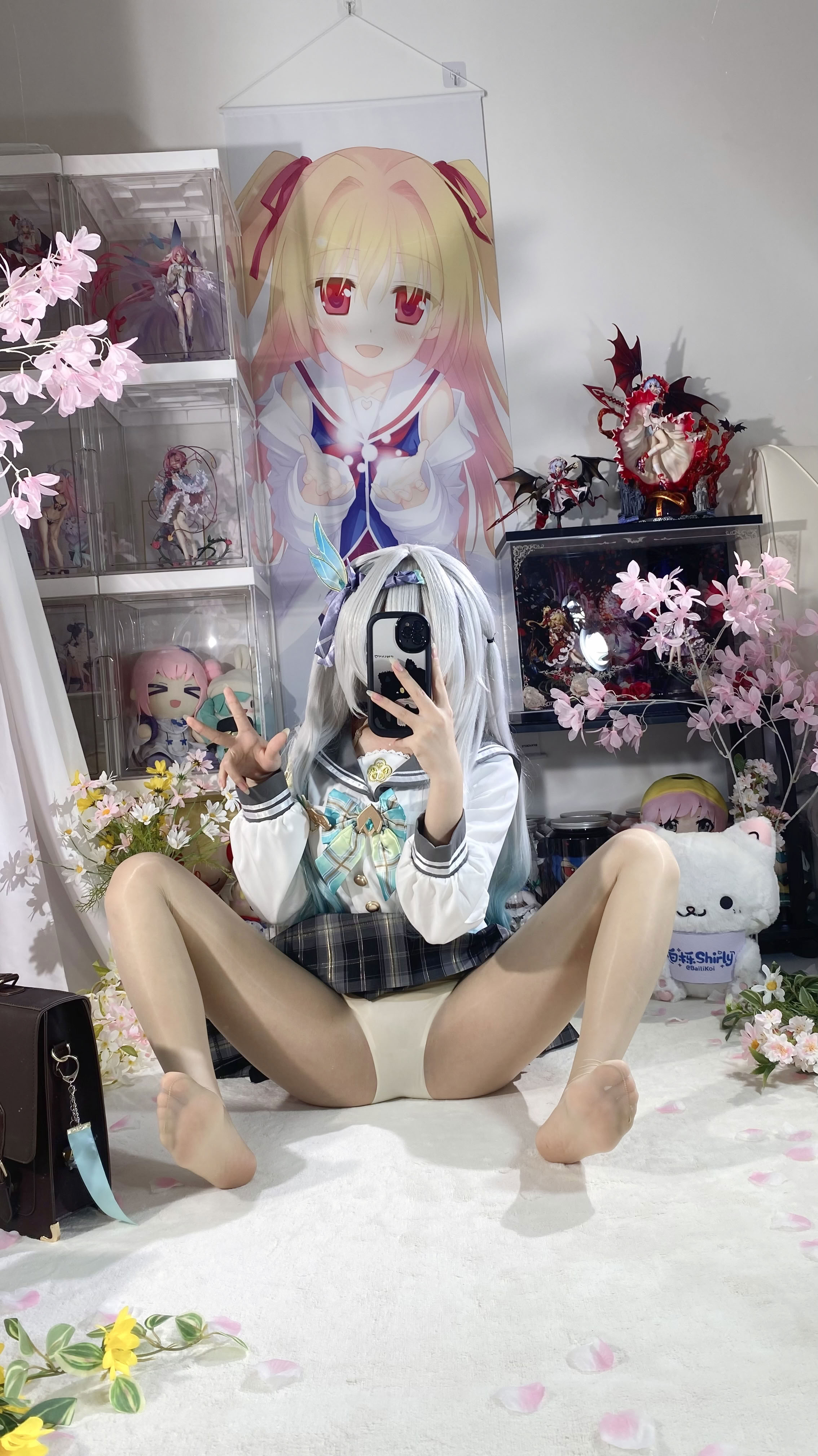 White Oak Shirly - Quà lưu niệm mùa xuân đom đóm (Honkai: Star Dome Railway)