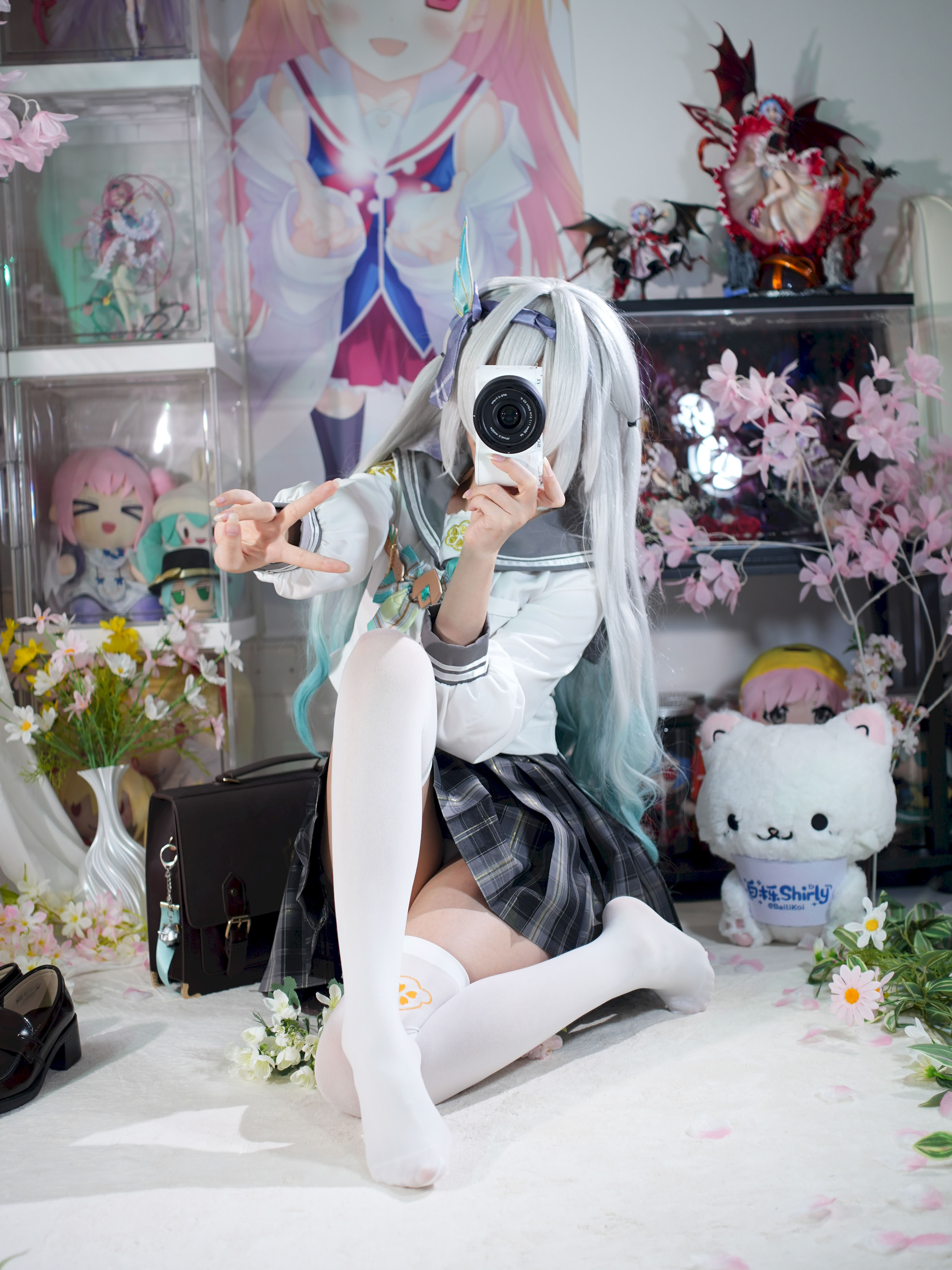 White Oak Shirly - Quà lưu niệm mùa xuân đom đóm (Honkai: Star Dome Railway)