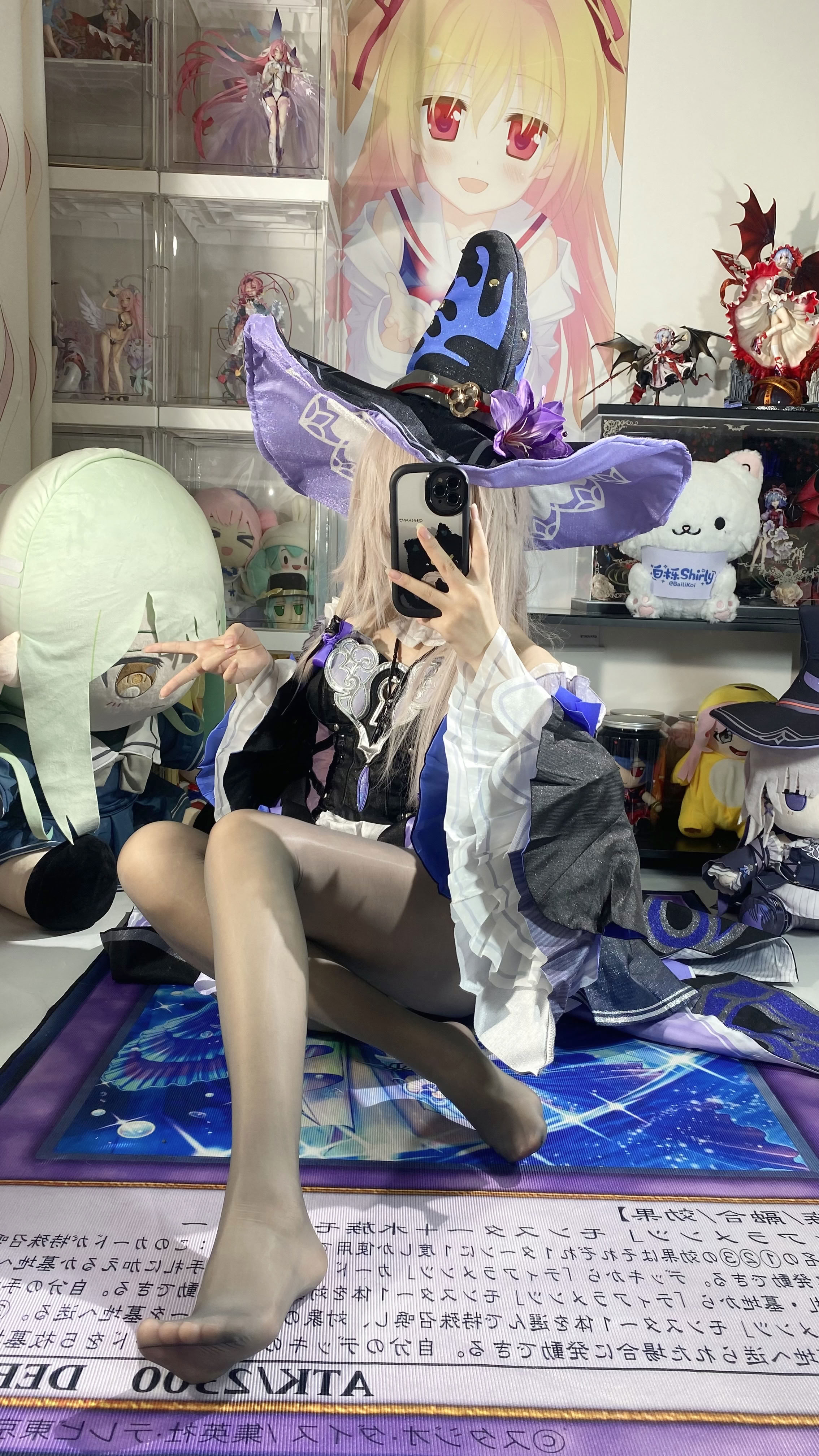 White Oak Shirly - Tháp đen lớn (Honkai Impact: Đường sắt mái vòm ngôi sao)