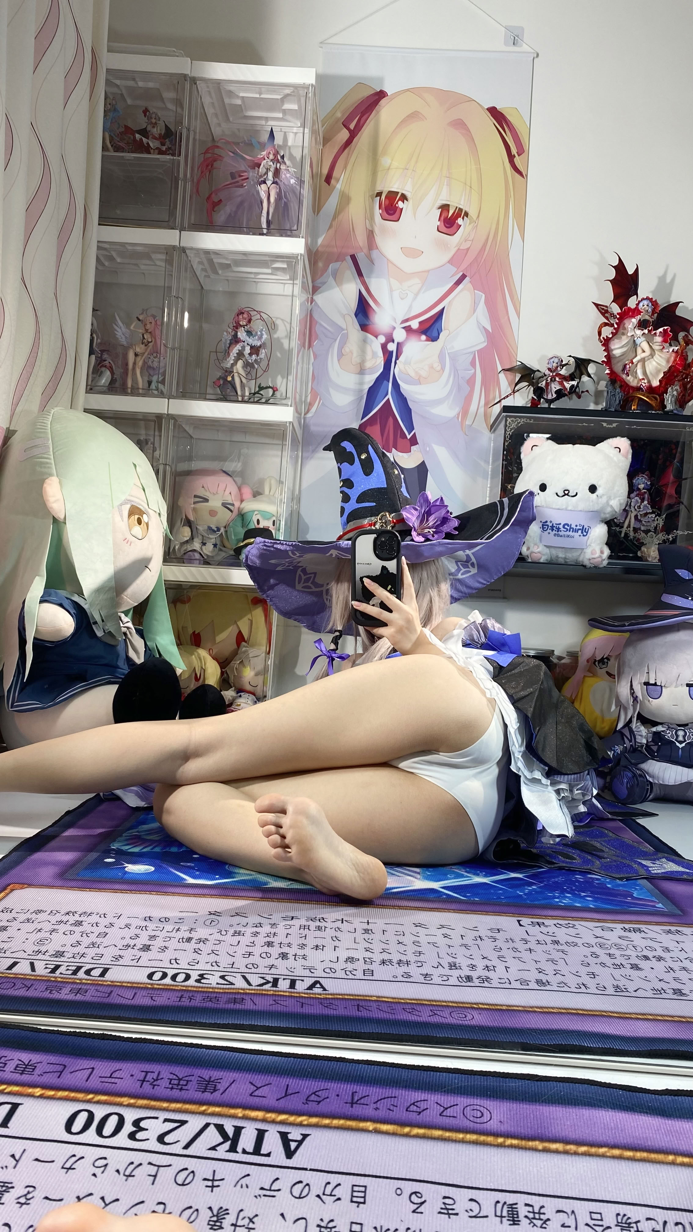 White Oak Shirly - Tháp đen lớn (Honkai Impact: Đường sắt mái vòm ngôi sao)