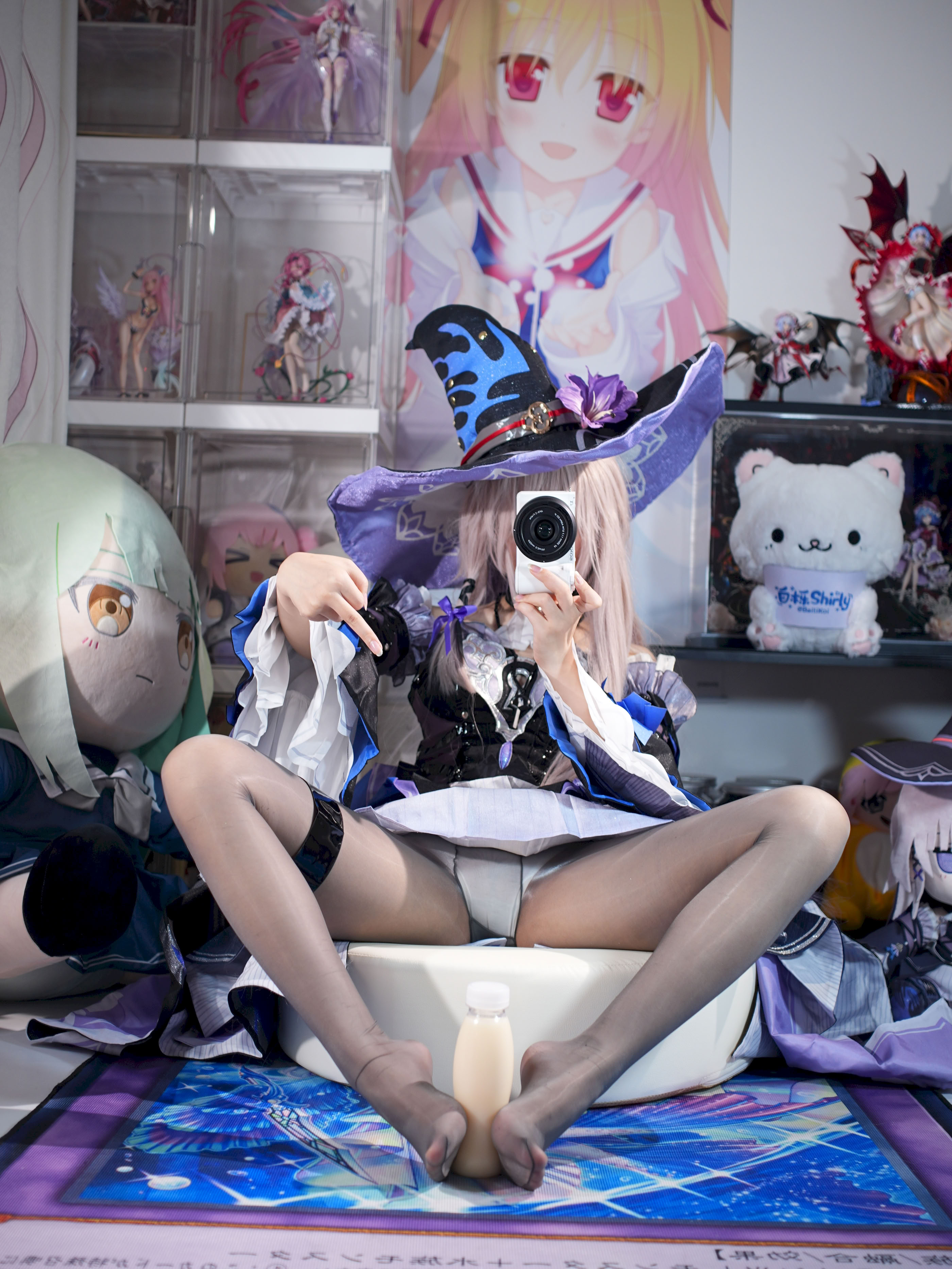 White Oak Shirly - Tháp đen lớn (Honkai Impact: Đường sắt mái vòm ngôi sao)