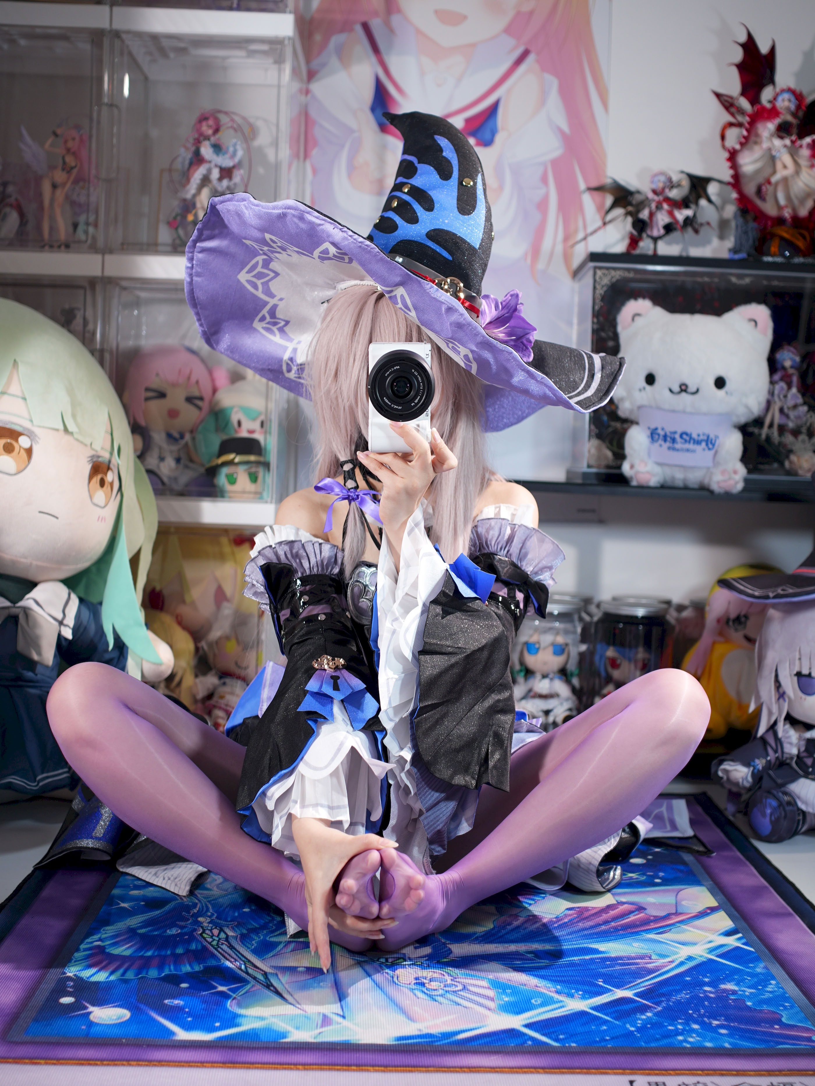 White Oak Shirly - Tháp đen lớn (Honkai Impact: Đường sắt mái vòm ngôi sao)