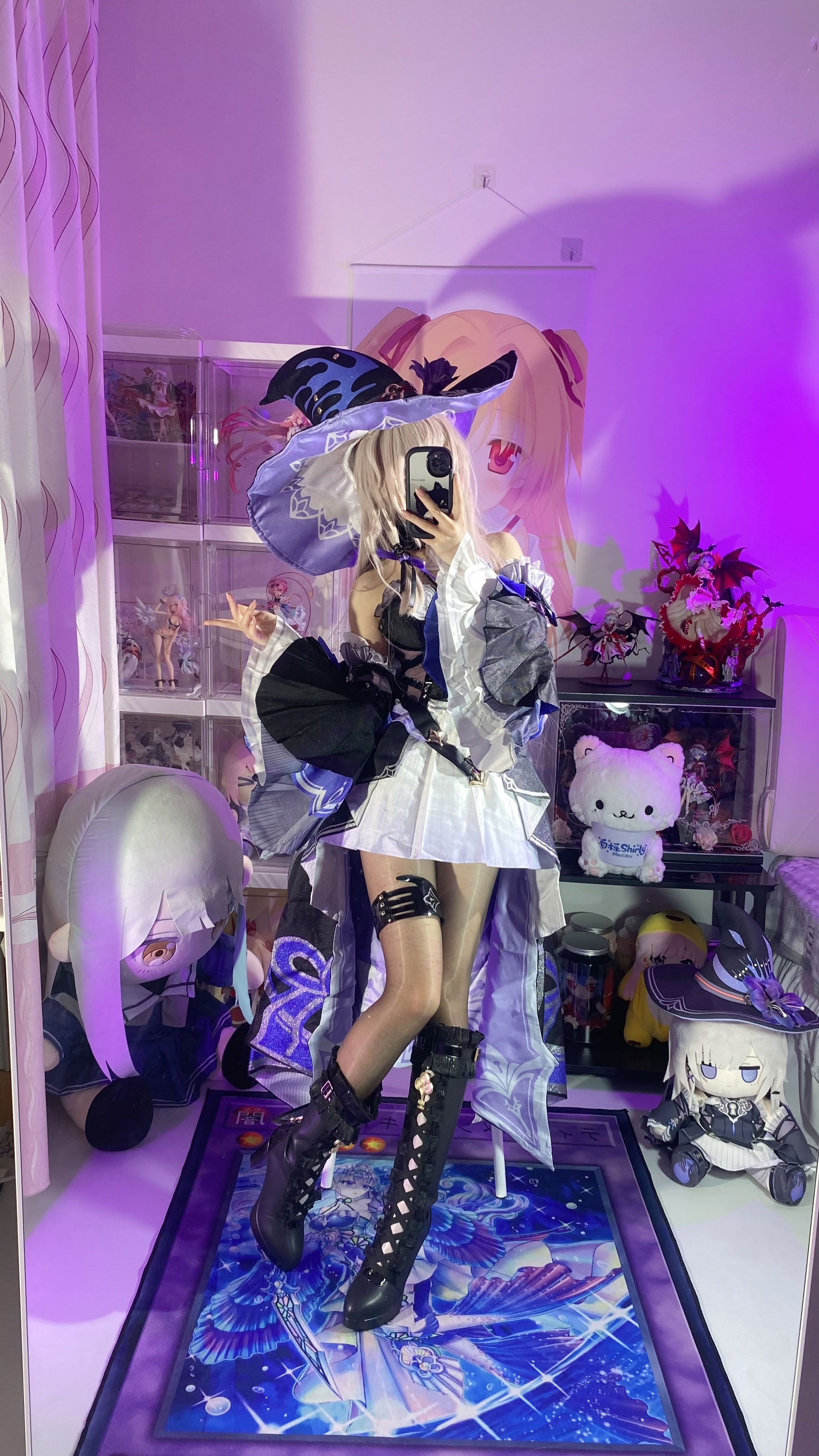 White Oak Shirly - Tháp đen lớn (Honkai Impact: Đường sắt mái vòm ngôi sao)