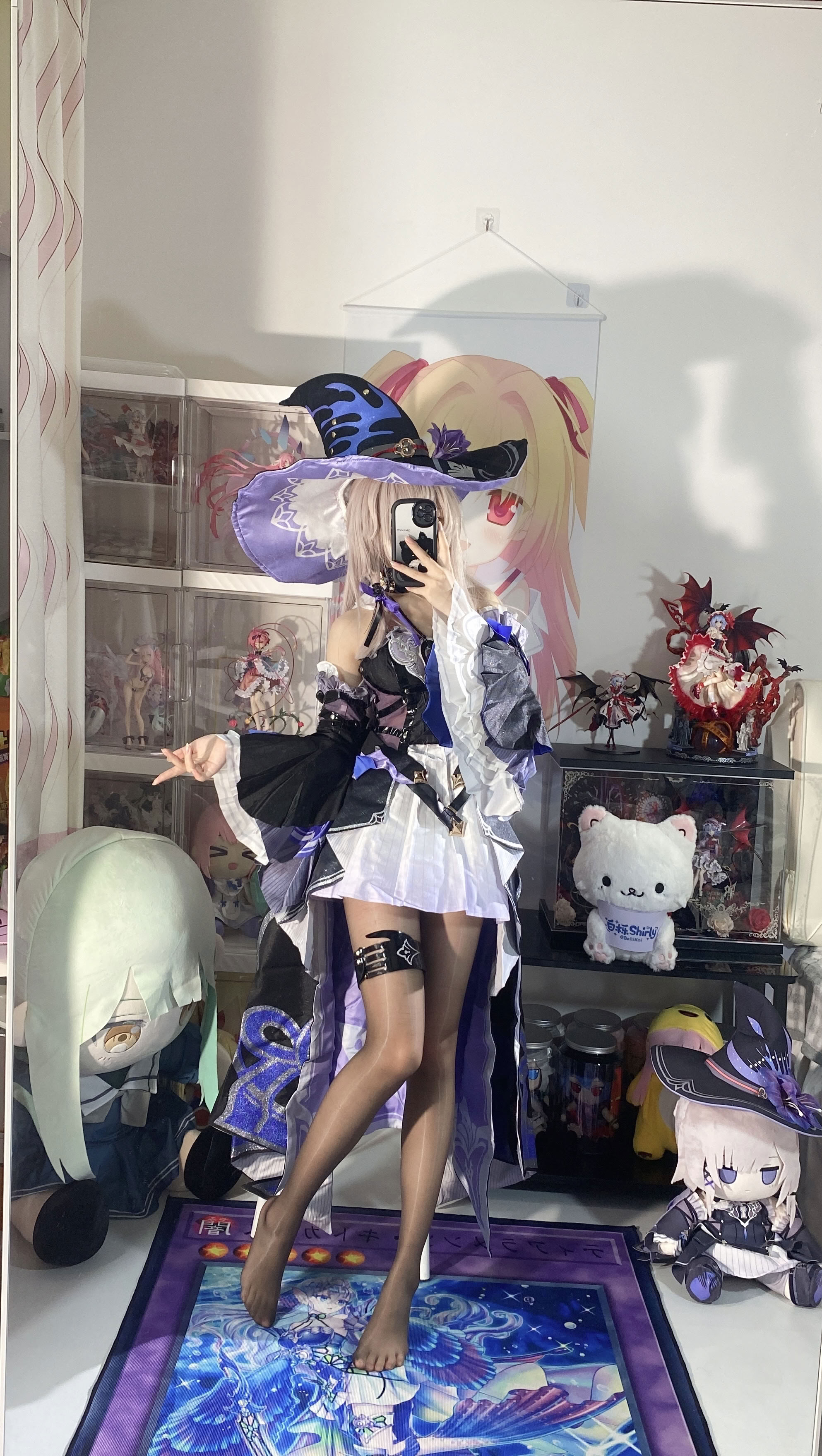 White Oak Shirly - Tháp đen lớn (Honkai Impact: Đường sắt mái vòm ngôi sao)