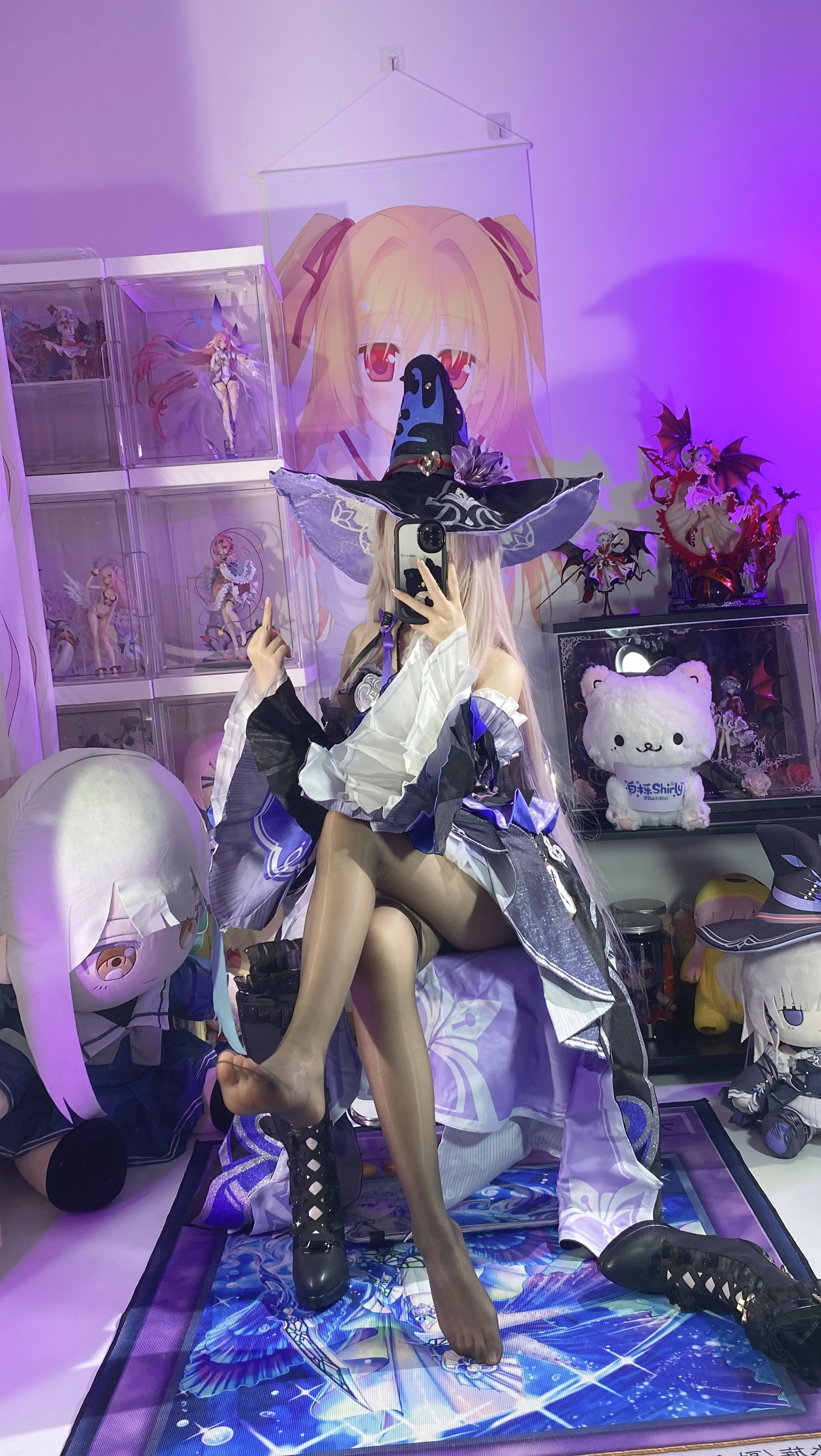 White Oak Shirly - Tháp đen lớn (Honkai Impact: Đường sắt mái vòm ngôi sao)