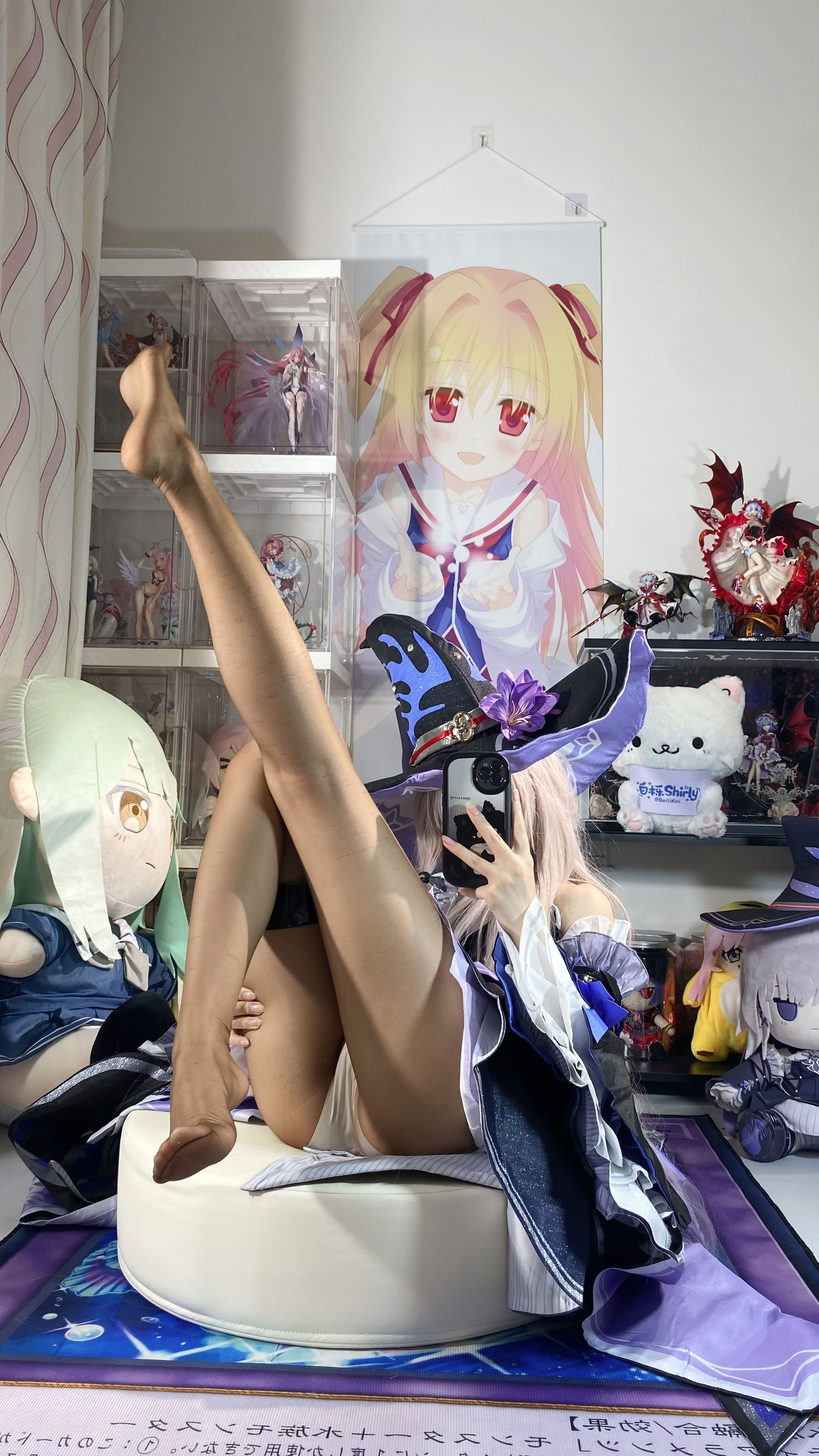 White Oak Shirly - Tháp đen lớn (Honkai Impact: Đường sắt mái vòm ngôi sao)