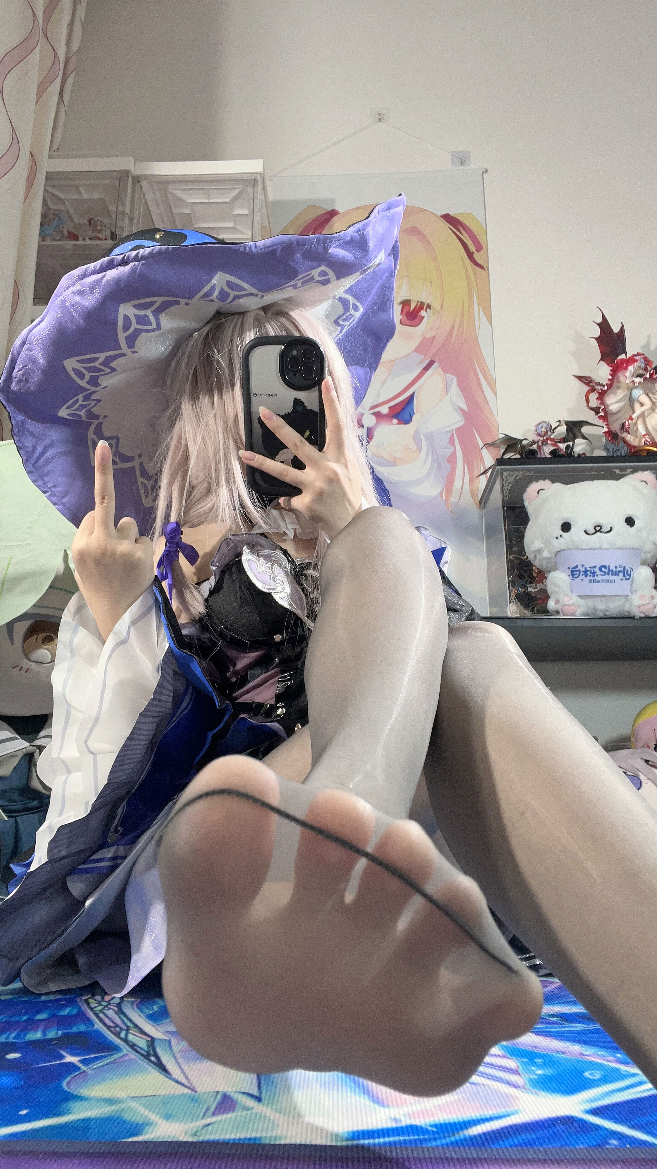 White Oak Shirly - Tháp đen lớn (Honkai Impact: Đường sắt mái vòm ngôi sao)