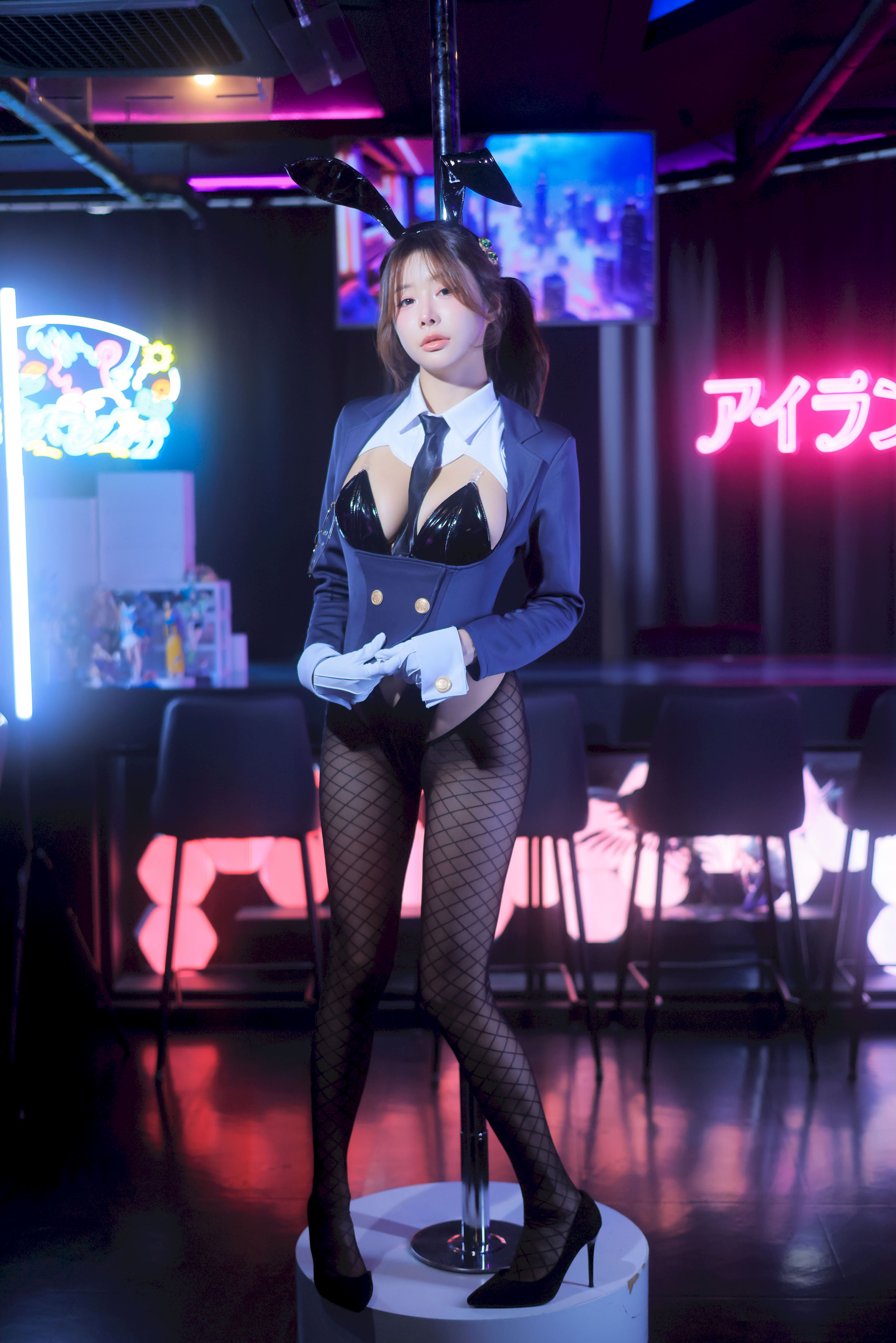 YeonYu - Đặc vụ Bunny Ade