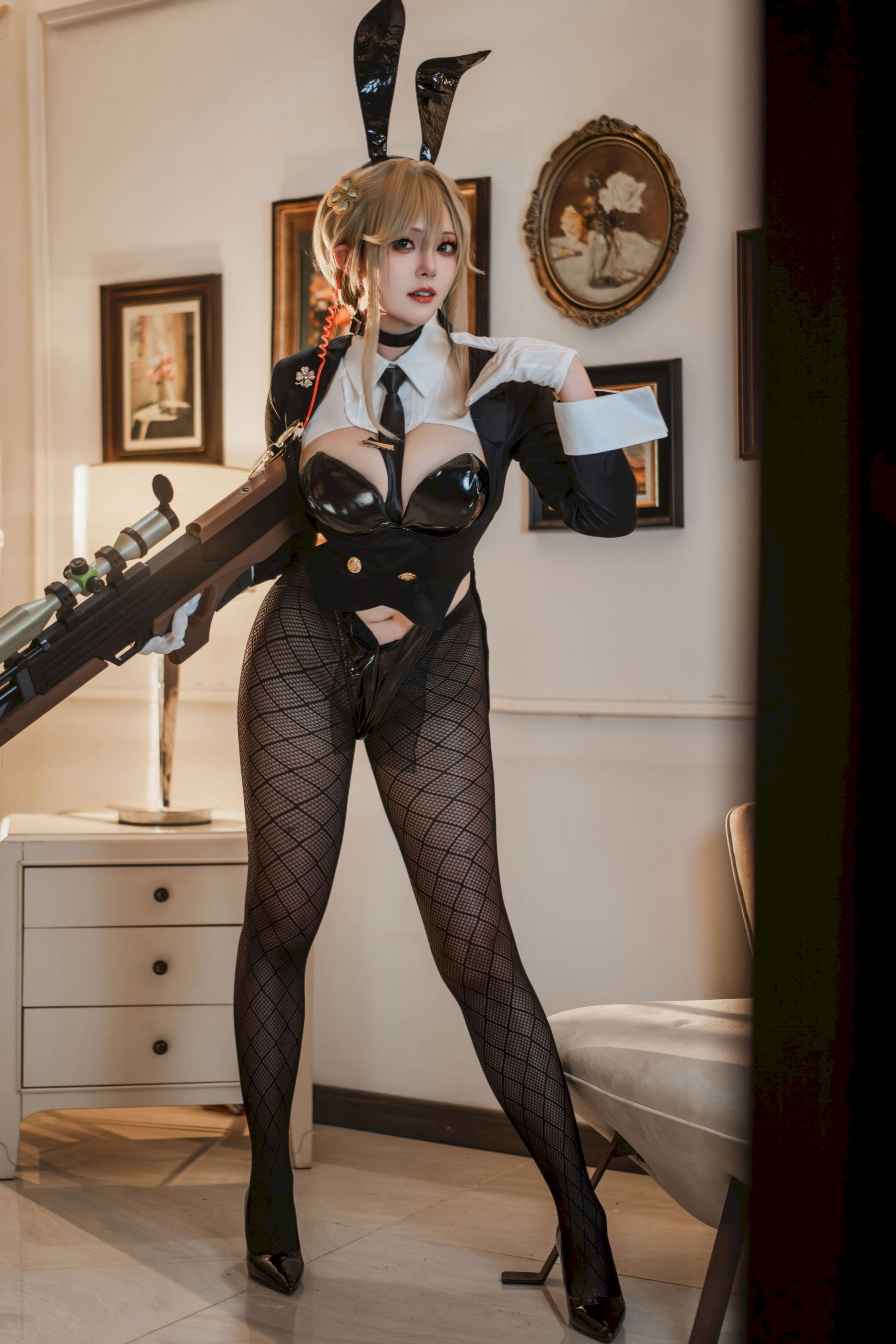 -Natsuko - Nữ thần chiến thắng: Nikki Ed Đặc vụ Bunny