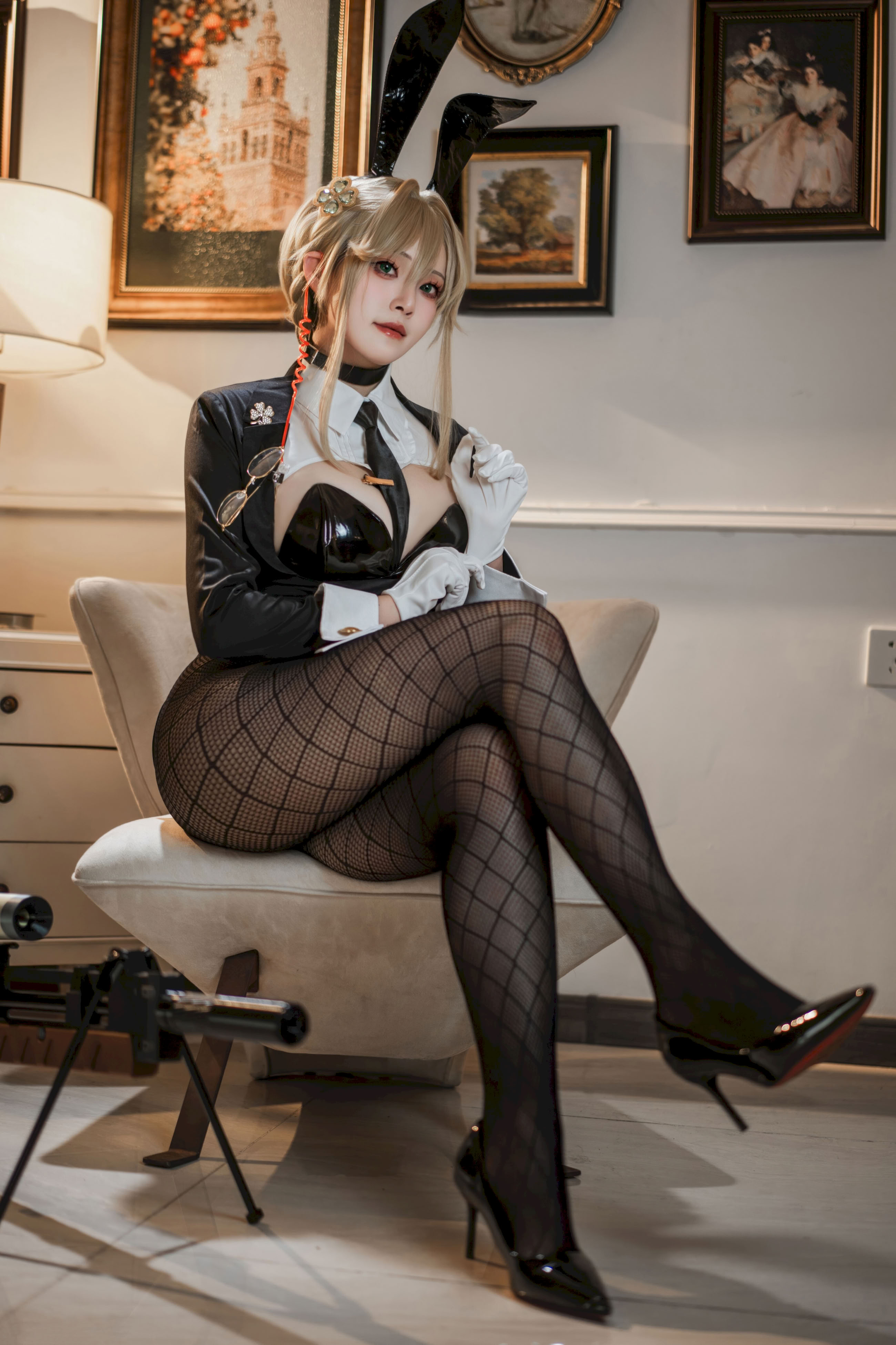 -Natsuko - Nữ thần chiến thắng: Nikki Ed Đặc vụ Bunny