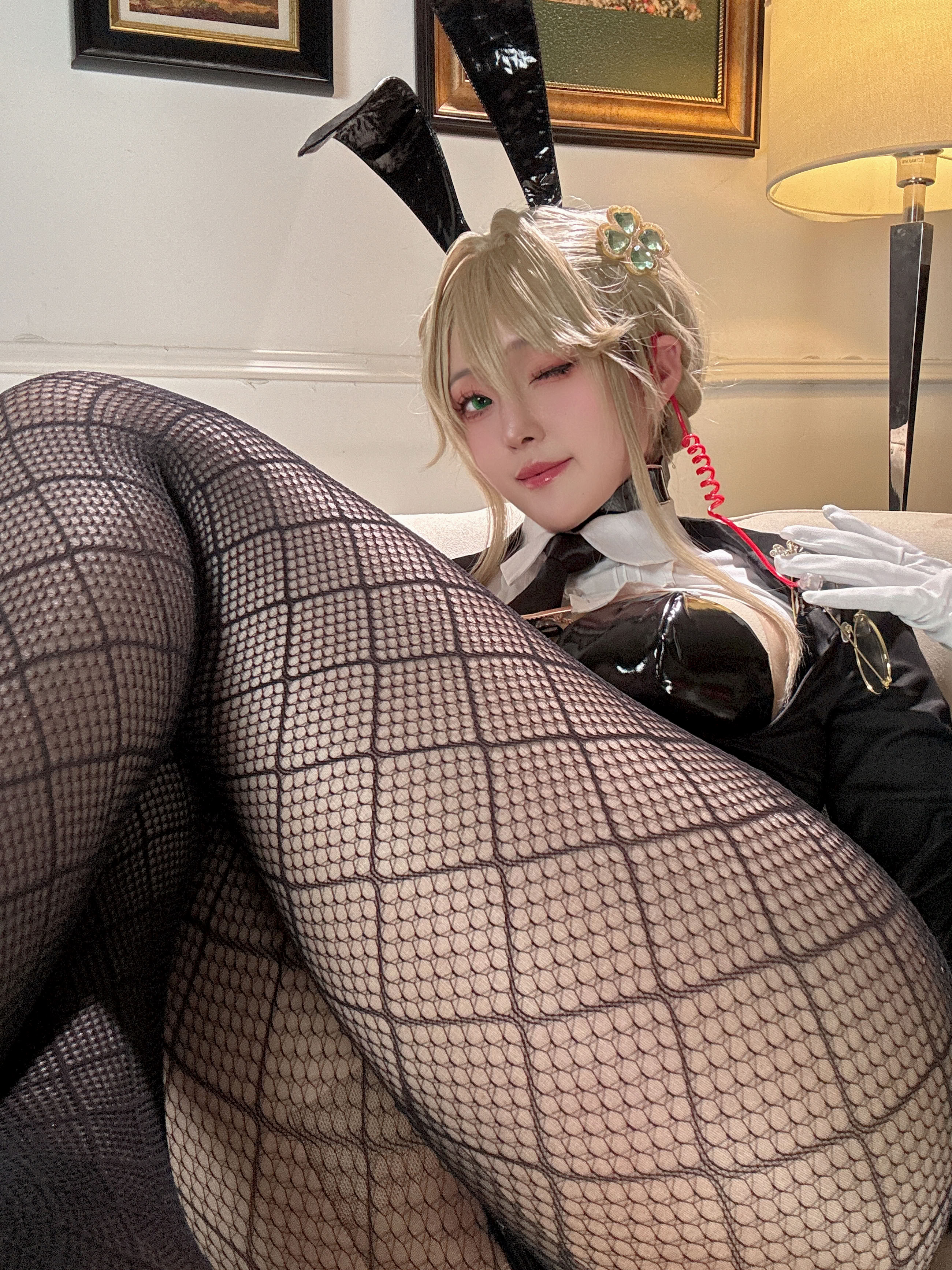 -Natsuko - Nữ thần chiến thắng: Nikki Ed Đặc vụ Bunny