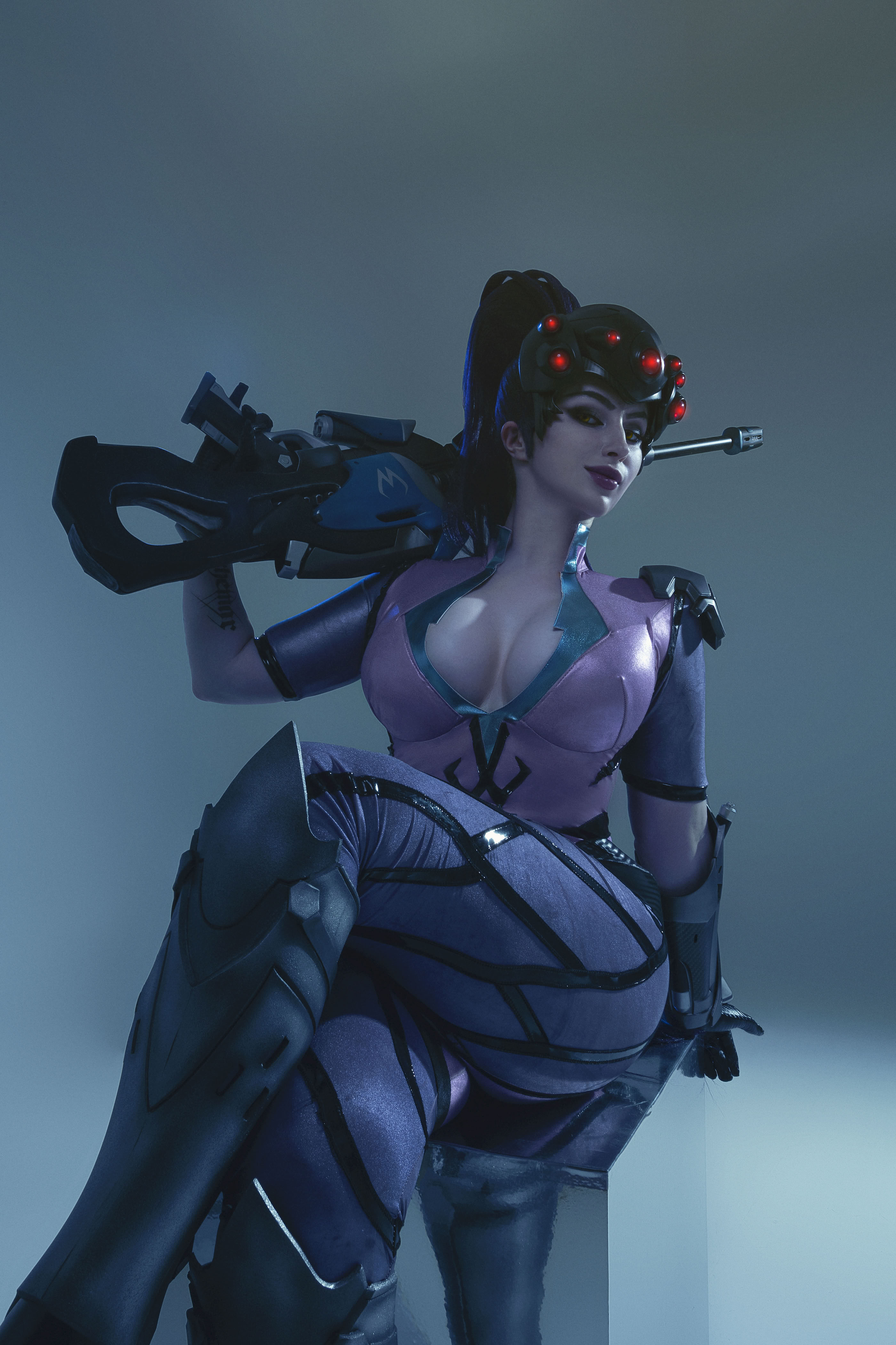 [Quý bà Melamori] Người góa bụa