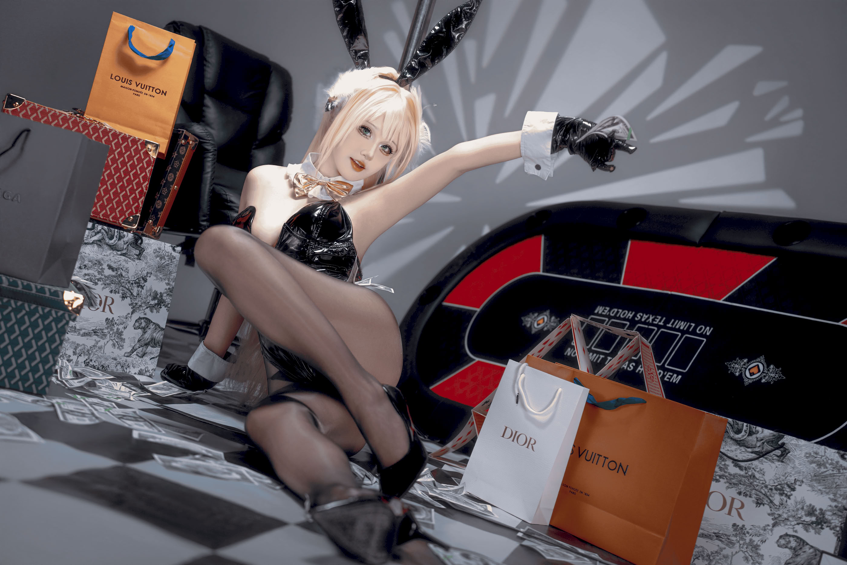 Mười chú thỏ sang trọng Ogiju-Luffy buồn (NIKKE)