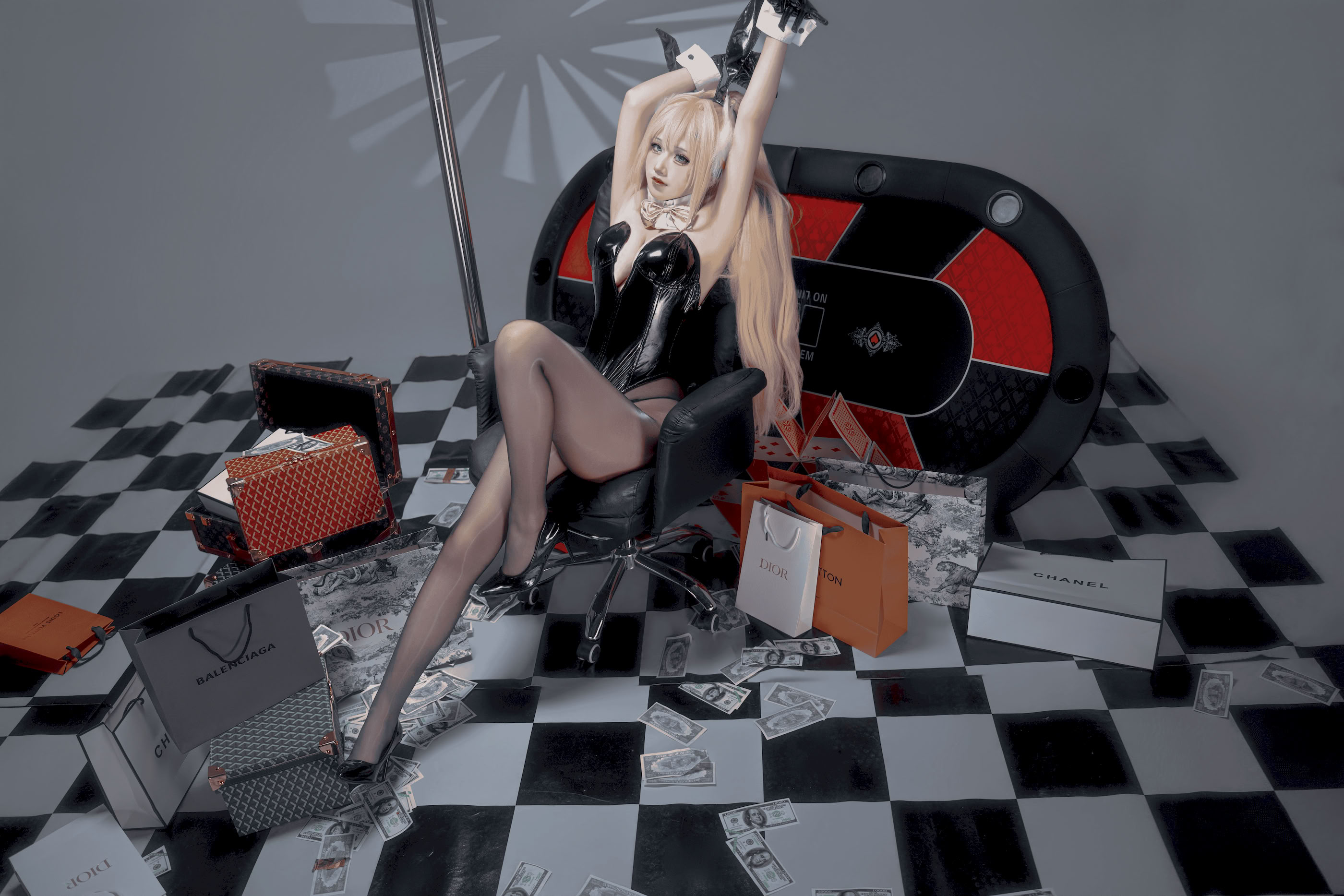 Mười chú thỏ sang trọng Ogiju-Luffy buồn (NIKKE)