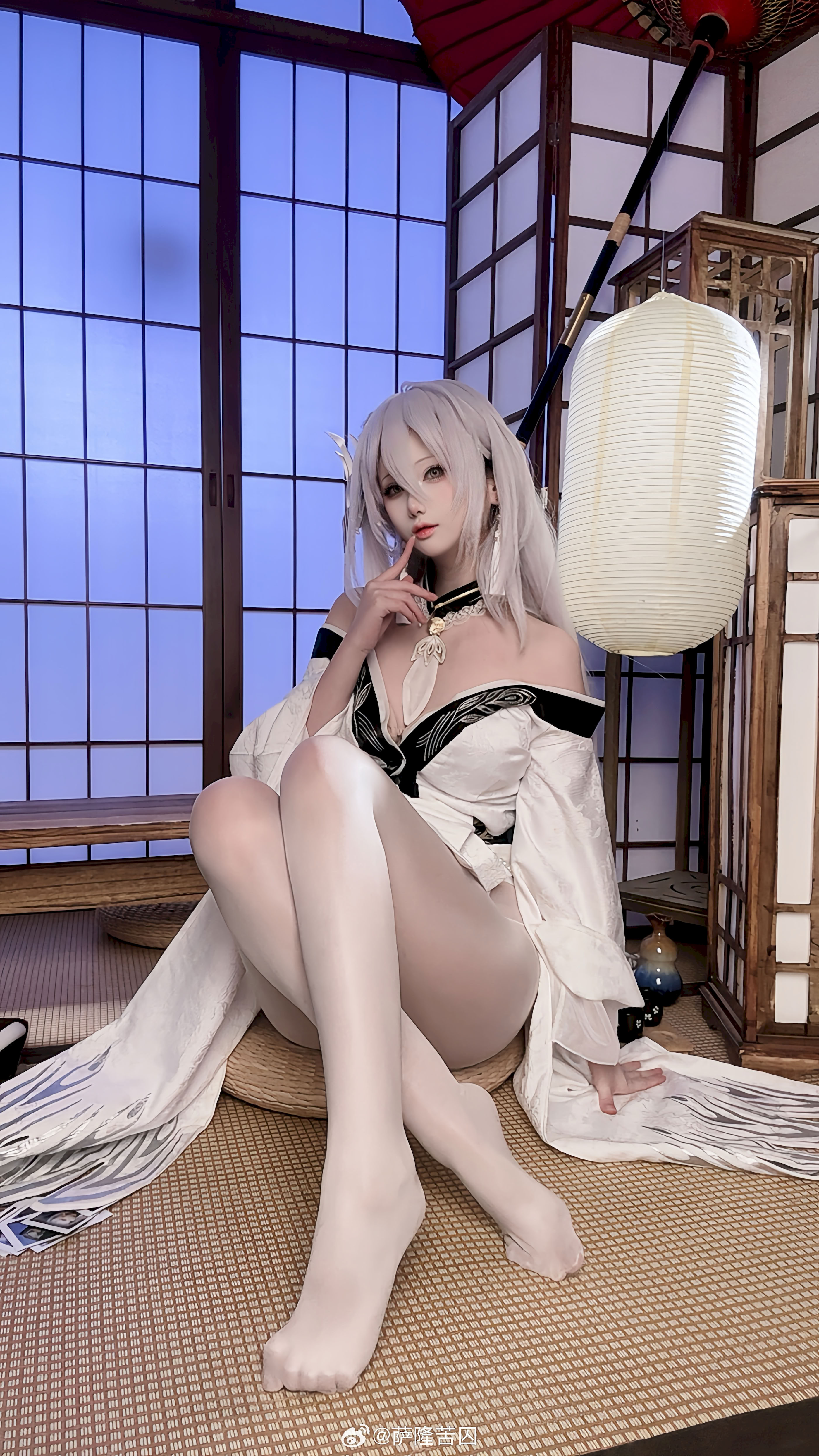 Tù Nhân Của Saron - Azur Lane White Phoenix