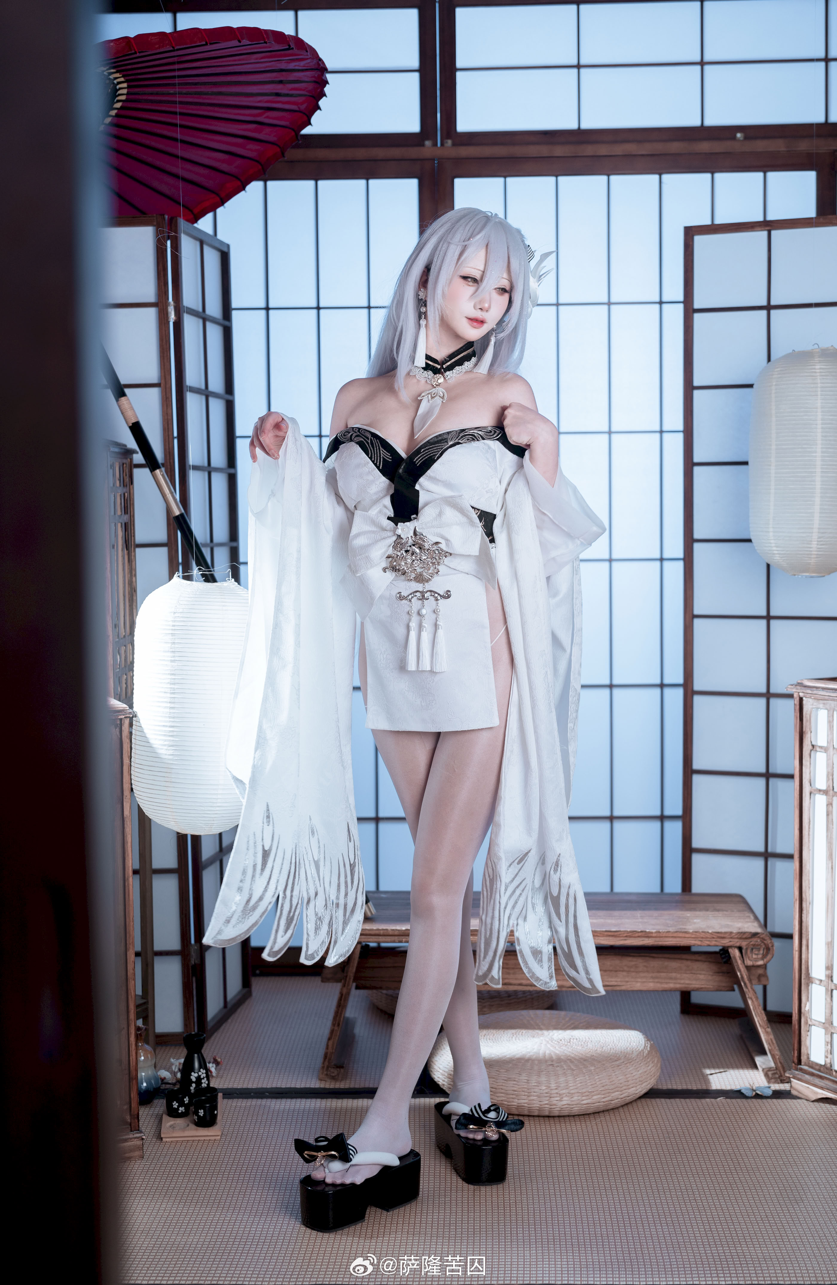 Tù Nhân Của Saron - Azur Lane White Phoenix