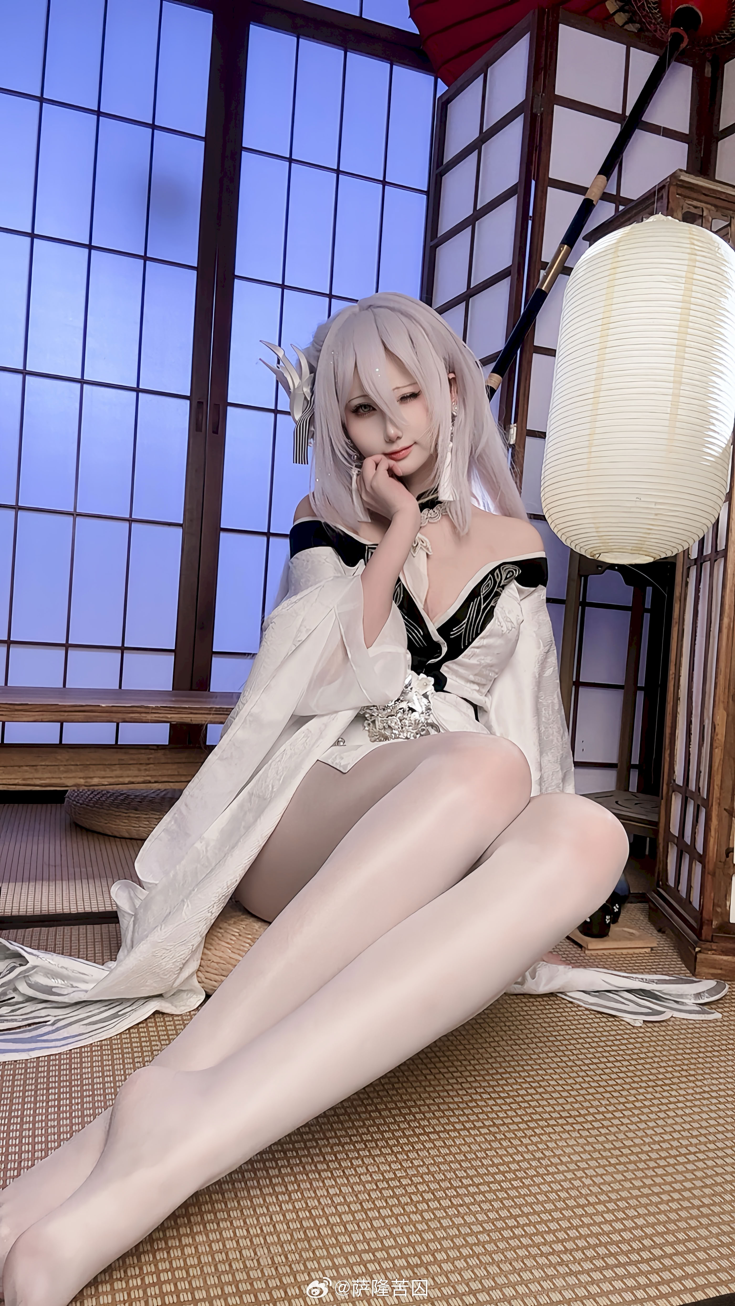 Tù Nhân Của Saron - Azur Lane White Phoenix