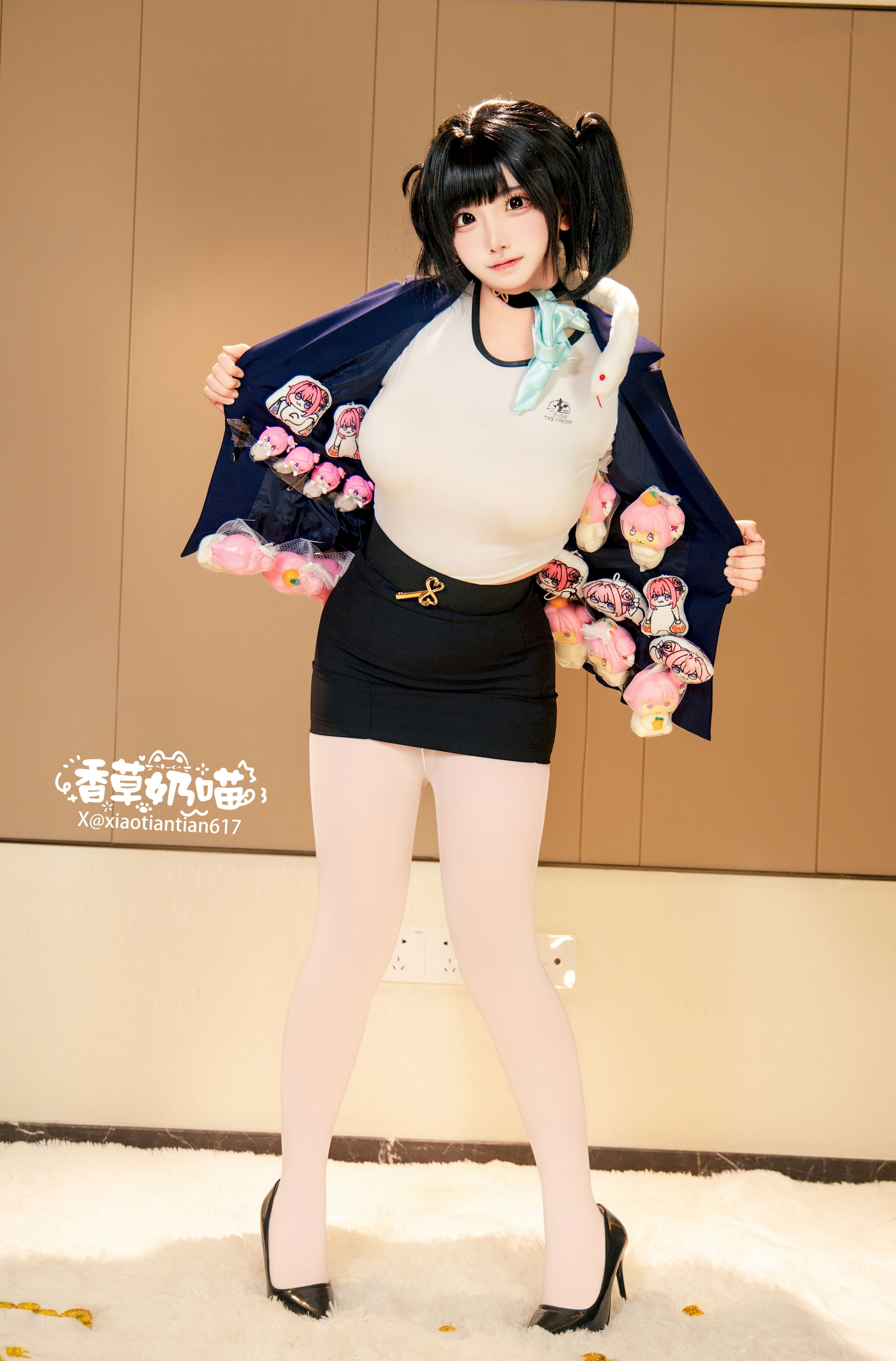 Mèo Sữa Vani - Nữ thần chiến thắng: Nikki Sola