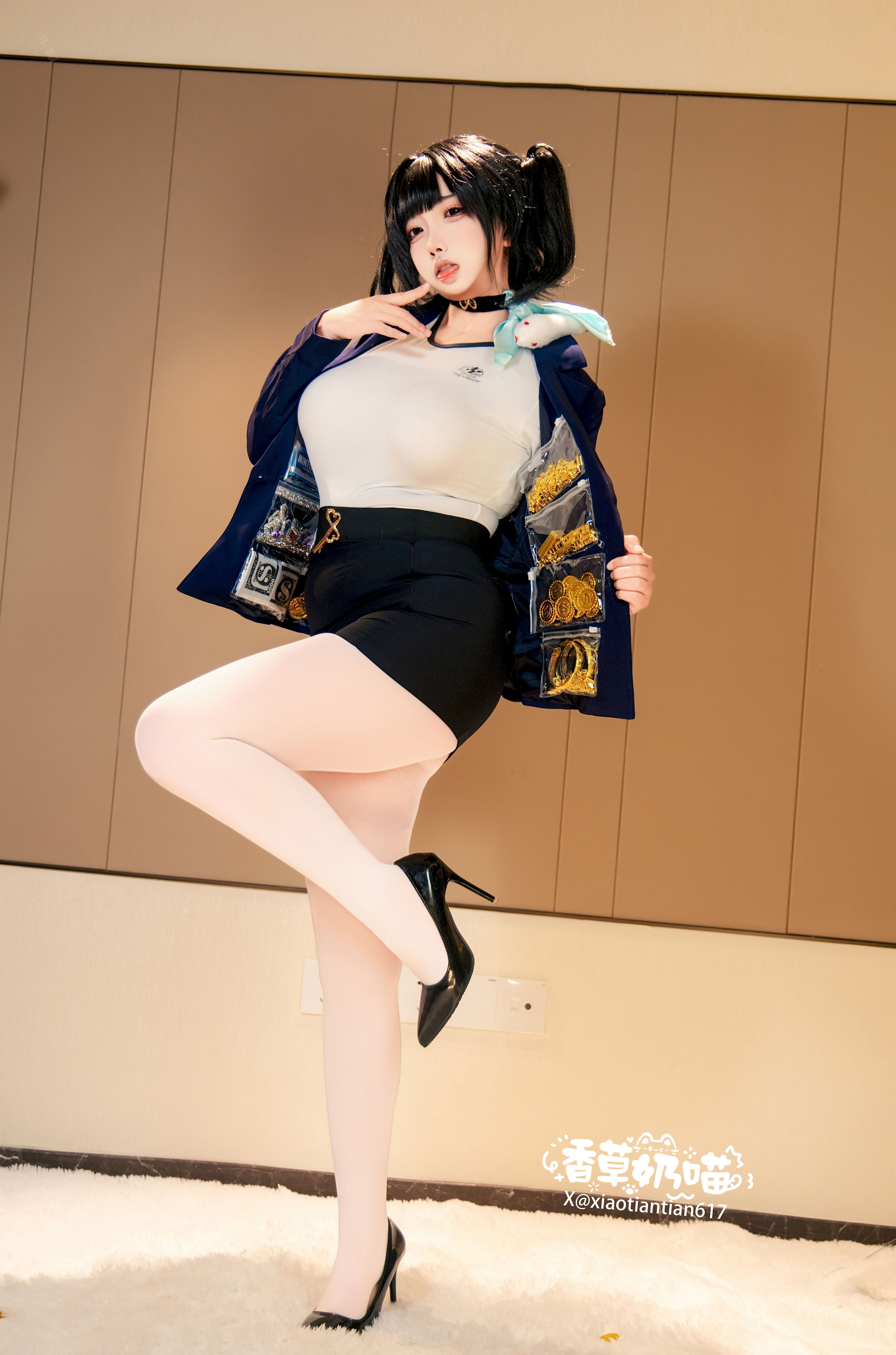 Mèo Sữa Vani - Nữ thần chiến thắng: Nikki Sola