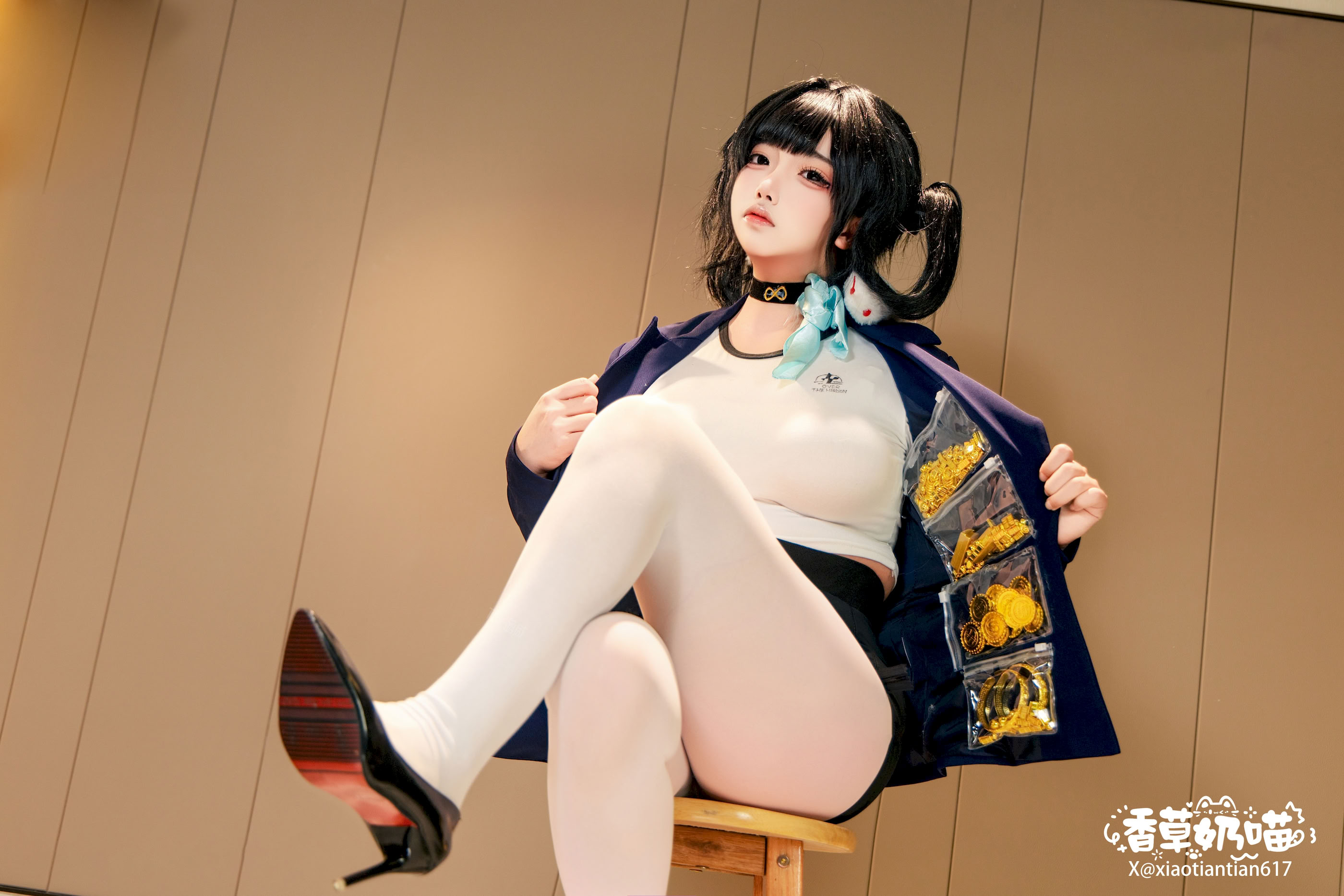 Mèo Sữa Vani - Nữ thần chiến thắng: Nikki Sola