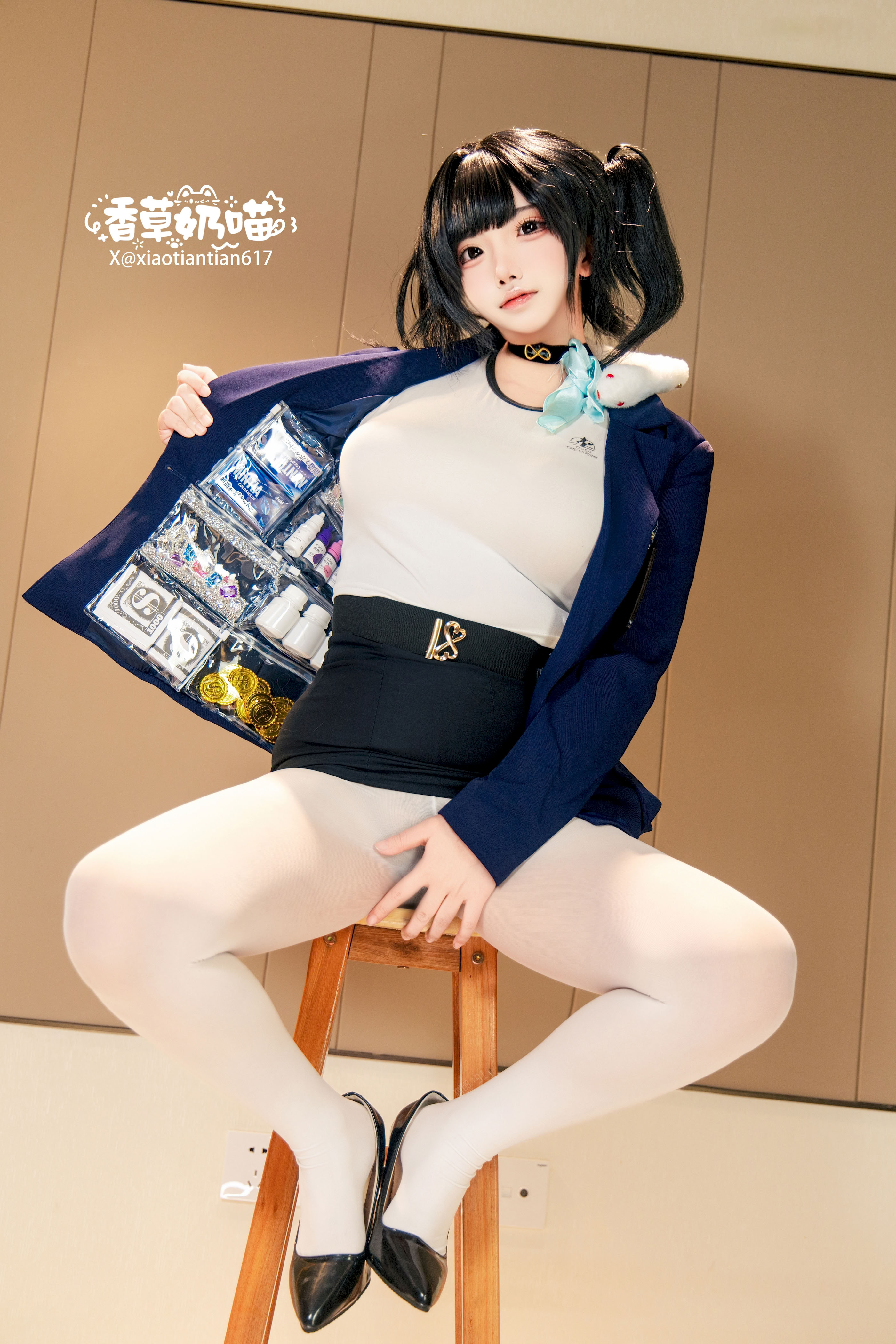 Mèo Sữa Vani - Nữ thần chiến thắng: Nikki Sola