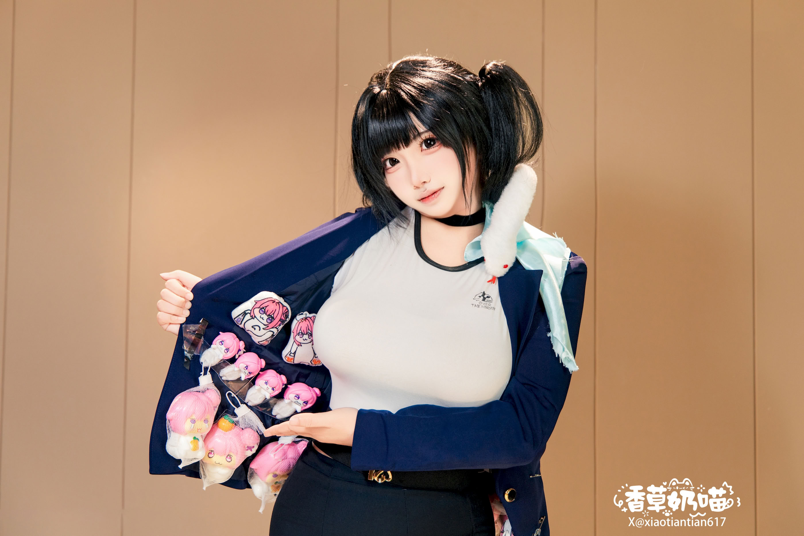 Mèo Sữa Vani - Nữ thần chiến thắng: Nikki Sola