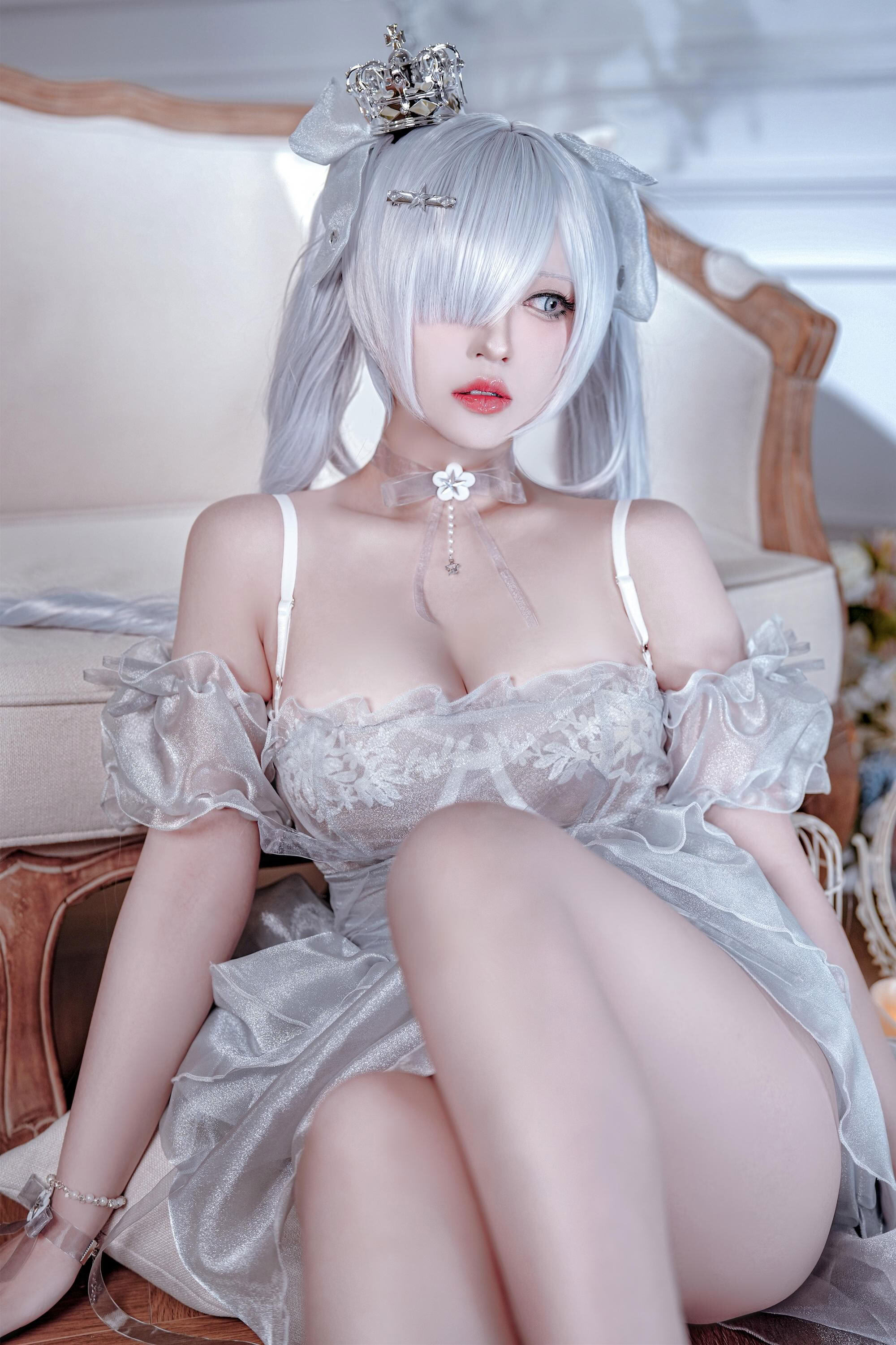 Con Một Nửa - Nữ Thần Chiến Thắng: Nikki Lọ Lem