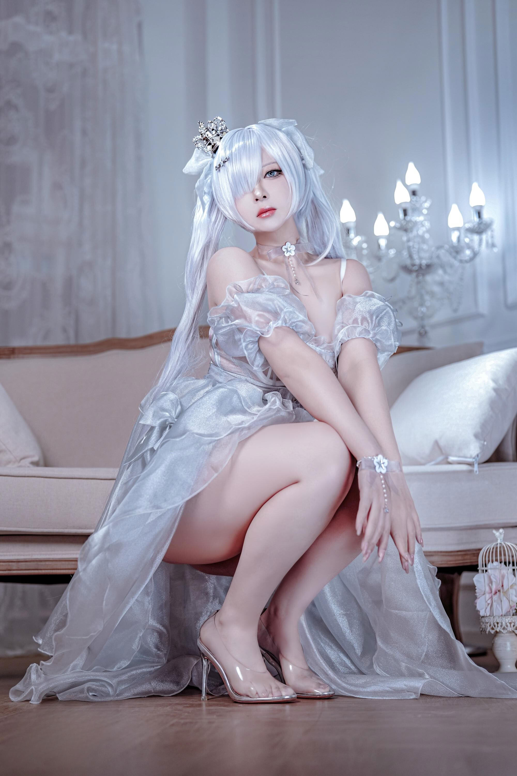 Con Một Nửa - Nữ Thần Chiến Thắng: Nikki Lọ Lem