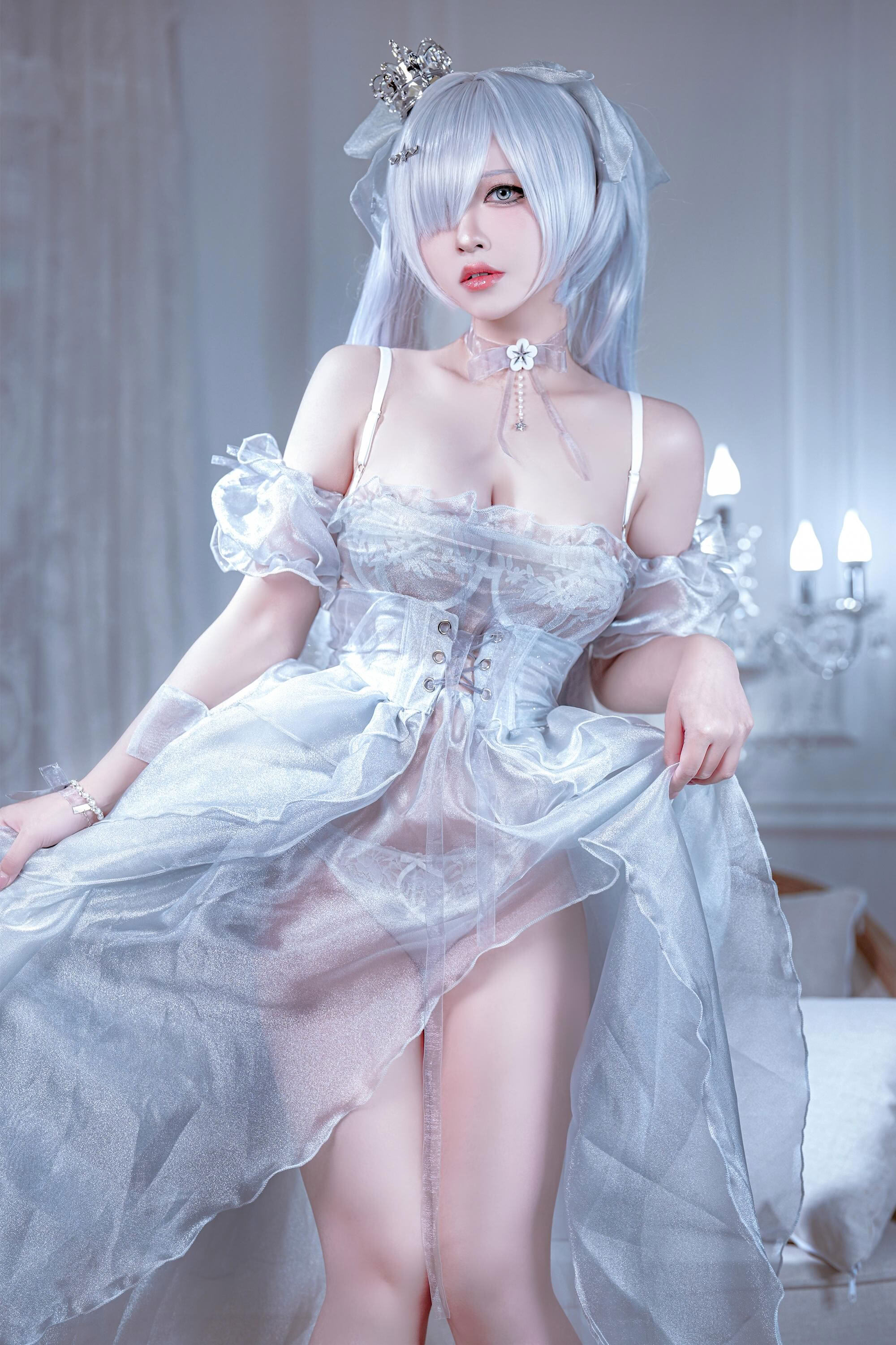 Con Một Nửa - Nữ Thần Chiến Thắng: Nikki Lọ Lem