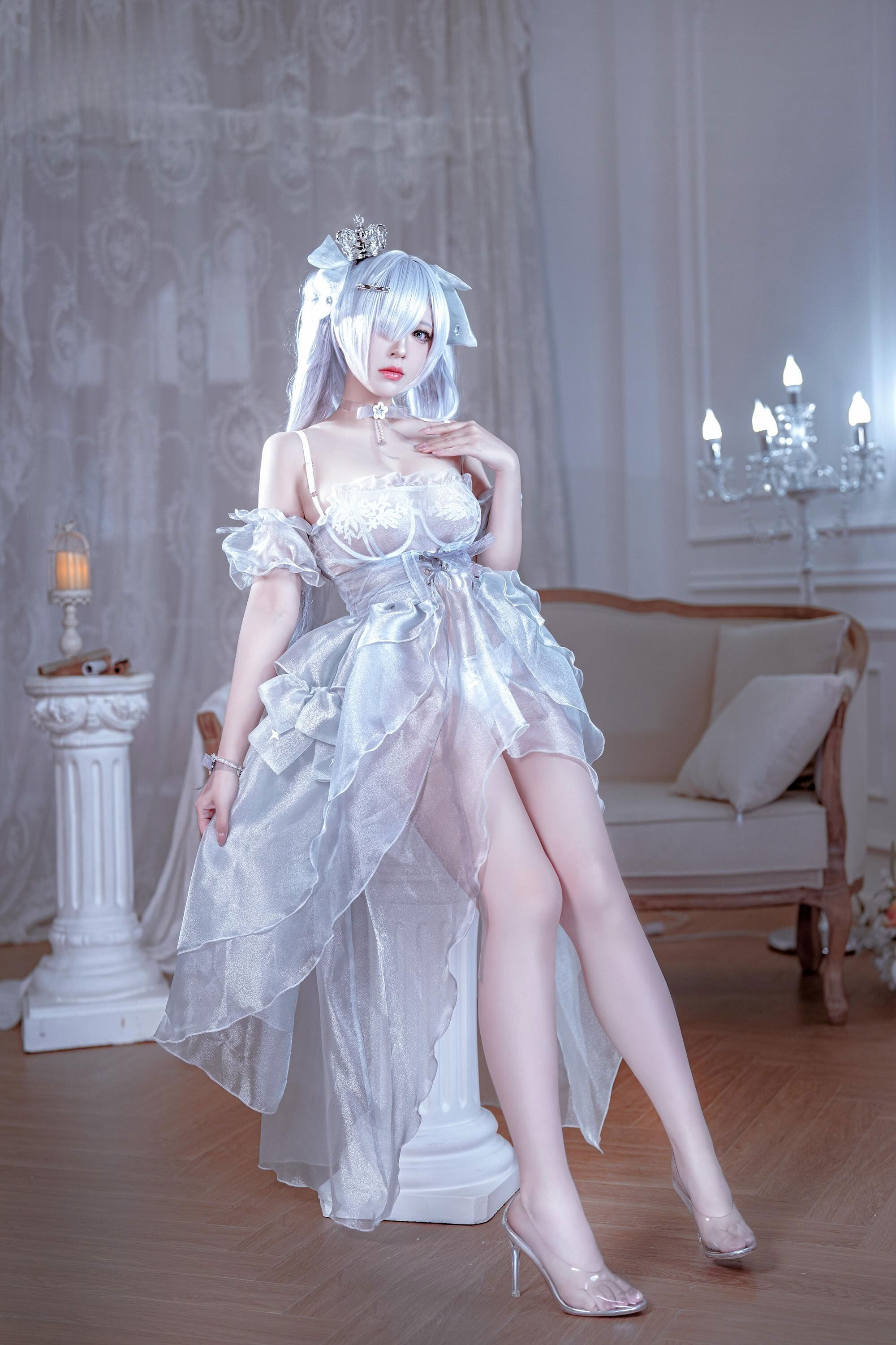 Con Một Nửa - Nữ Thần Chiến Thắng: Nikki Lọ Lem