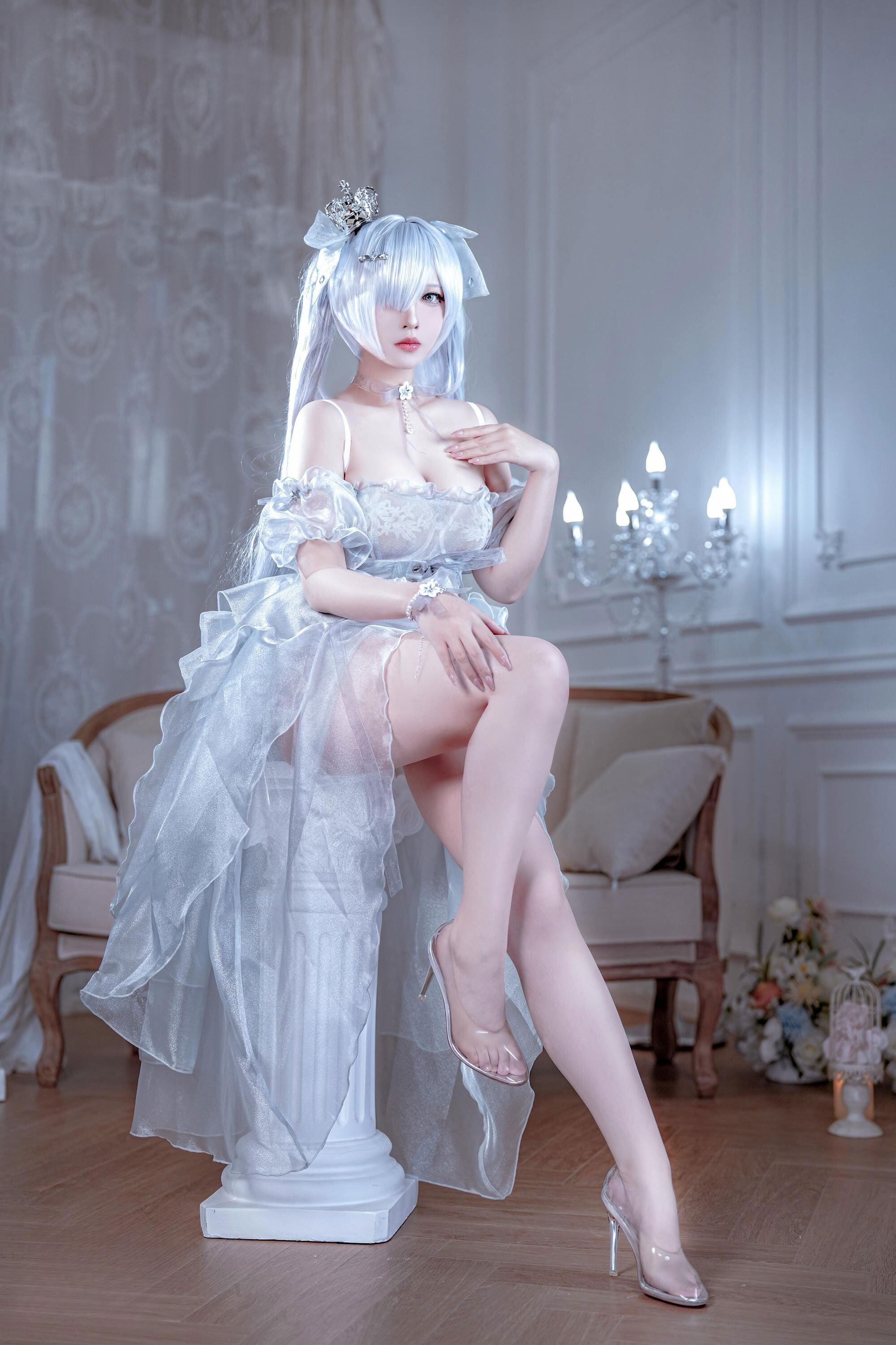 Con Một Nửa - Nữ Thần Chiến Thắng: Nikki Lọ Lem