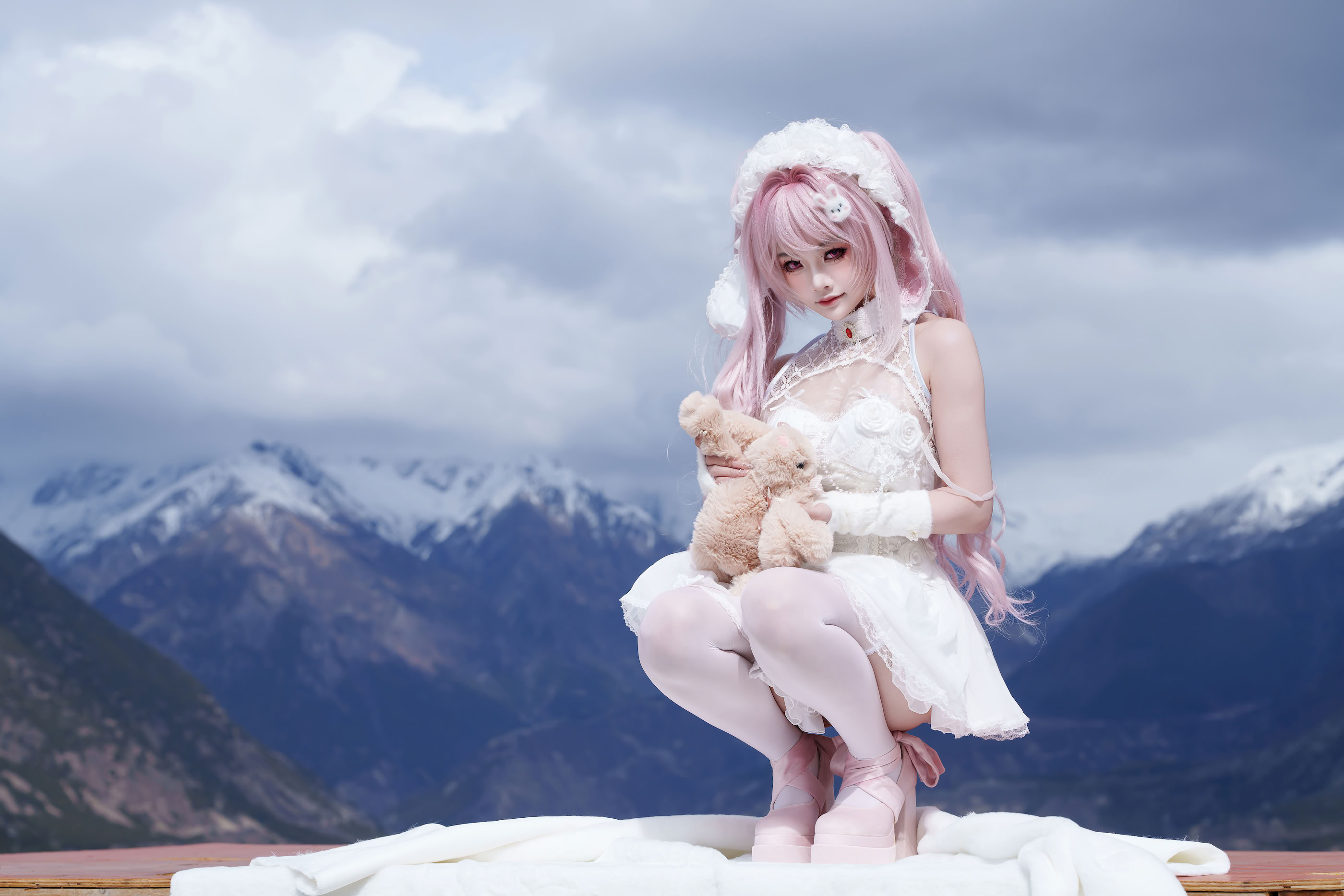 Viên Hamster Nấu Chậm - Nữ Thần Chiến Thắng: Nikki Alice Truyện Cổ Tích Giấc Mơ