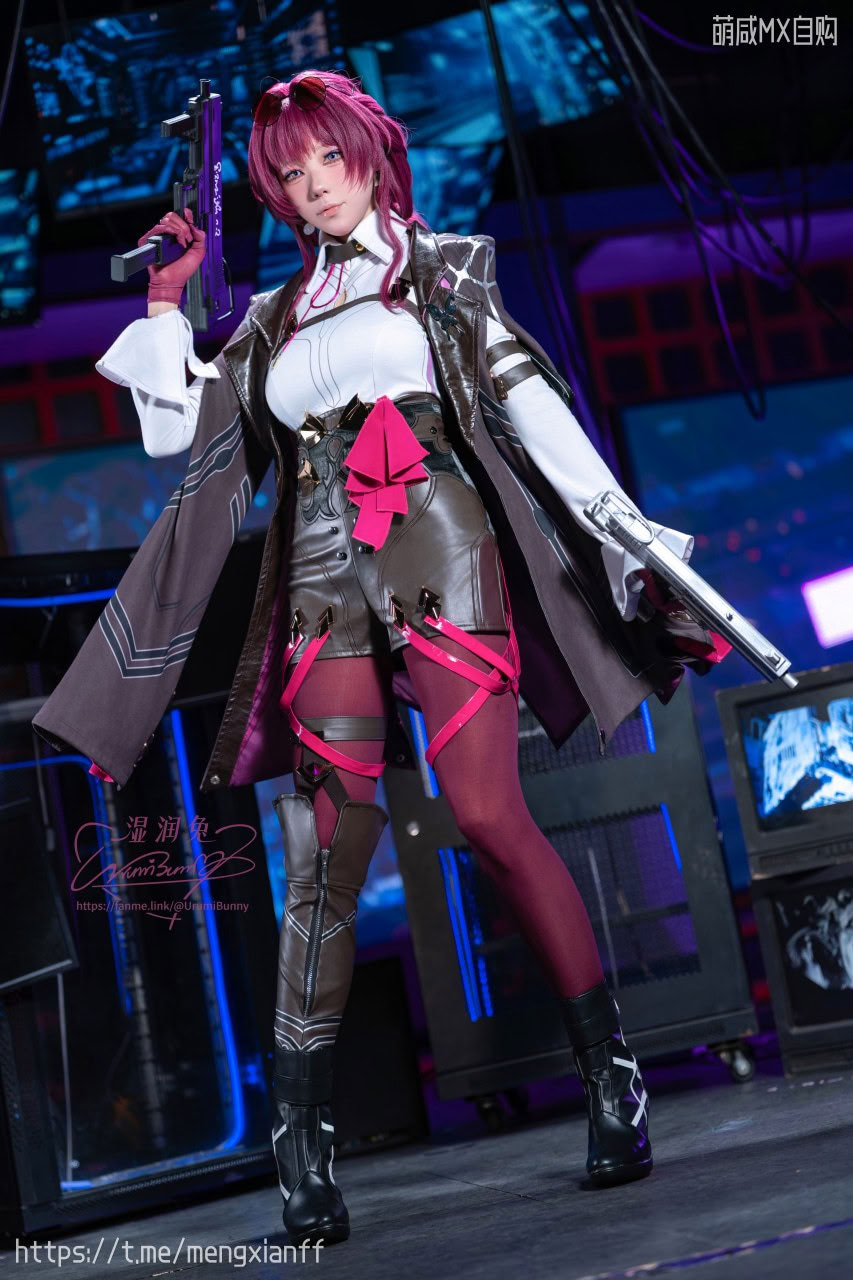 Thỏ ẩm Yiko cắn một miếng tác phẩm của Bunny Girl May "Honkai Impact: Star Dome Railway - Kafka"