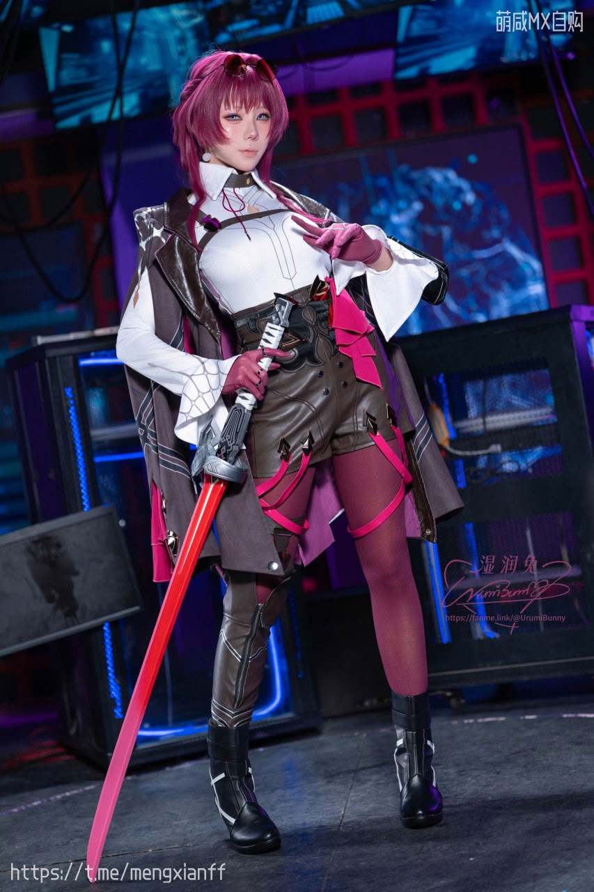 Thỏ ẩm Yiko cắn một miếng tác phẩm của Bunny Girl May "Honkai Impact: Star Dome Railway - Kafka"