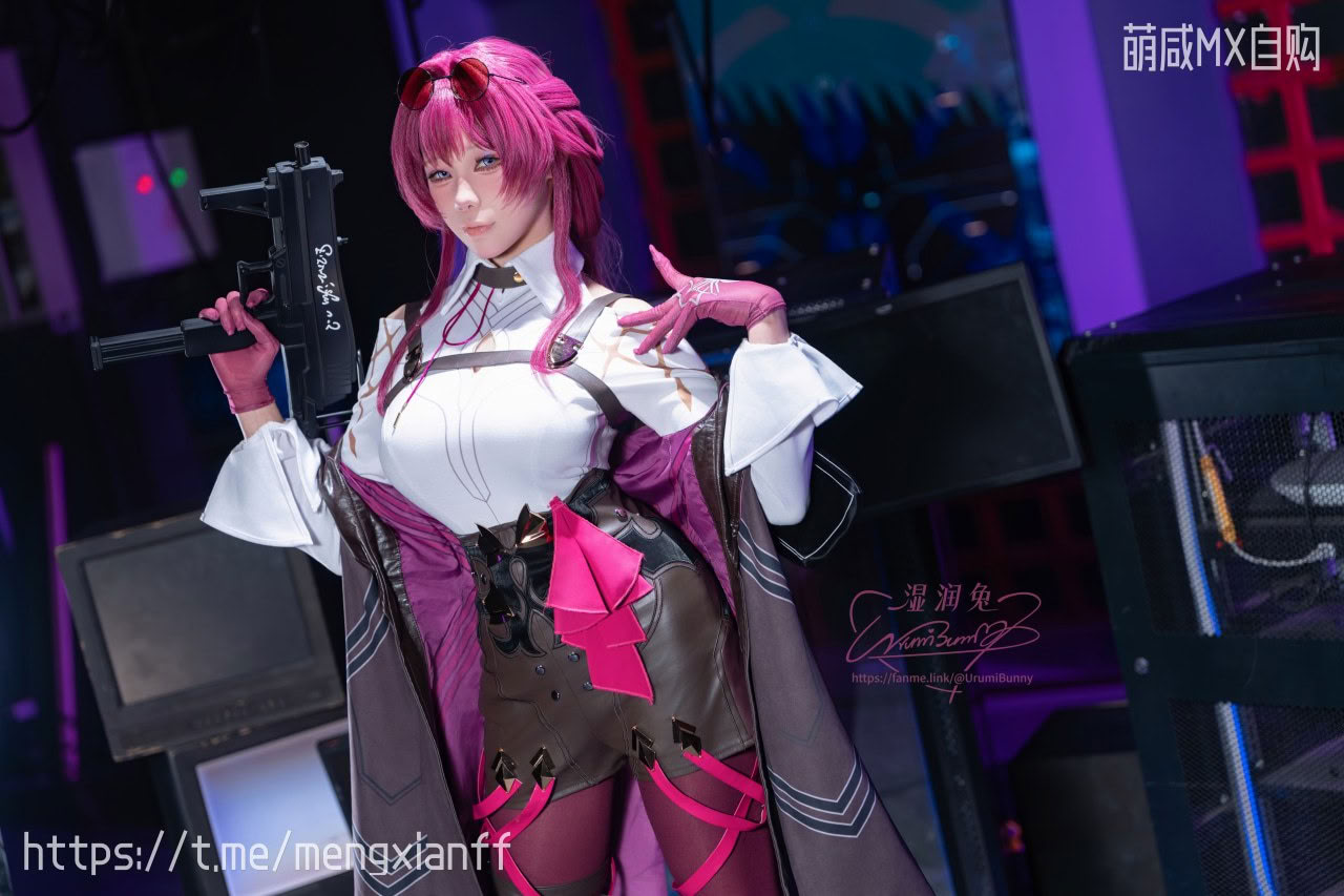 Thỏ ẩm Yiko cắn một miếng tác phẩm của Bunny Girl May "Honkai Impact: Star Dome Railway - Kafka"
