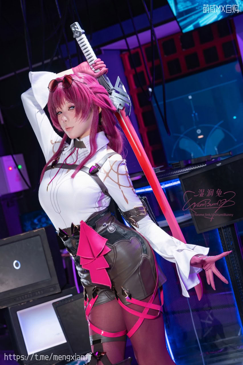 Thỏ ẩm Yiko cắn một miếng tác phẩm của Bunny Girl May "Honkai Impact: Star Dome Railway - Kafka"